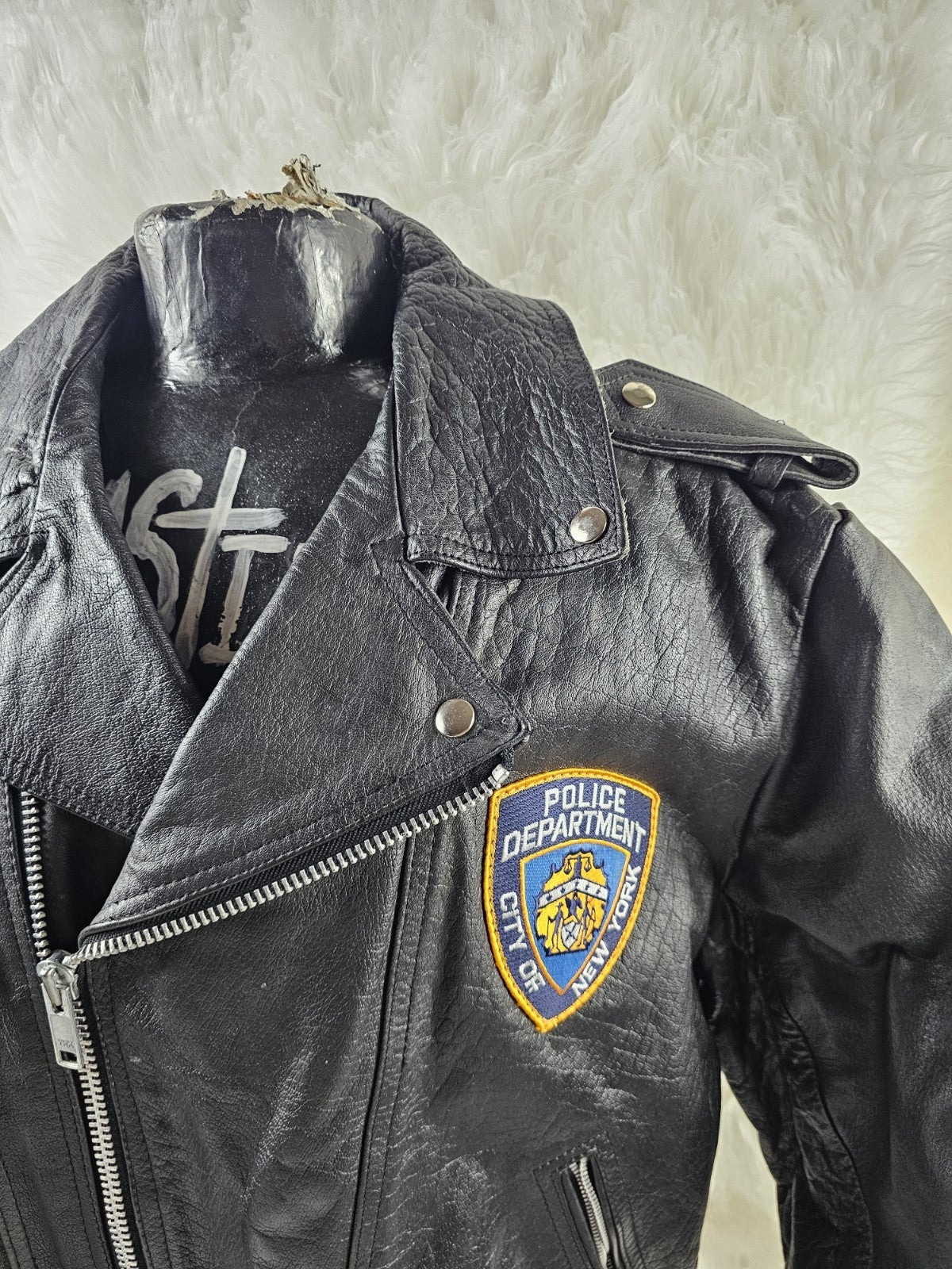 Rare Vintage Gadabout Men's Black Leather Motorcycle/Biker Jacket Size 52 NYPD