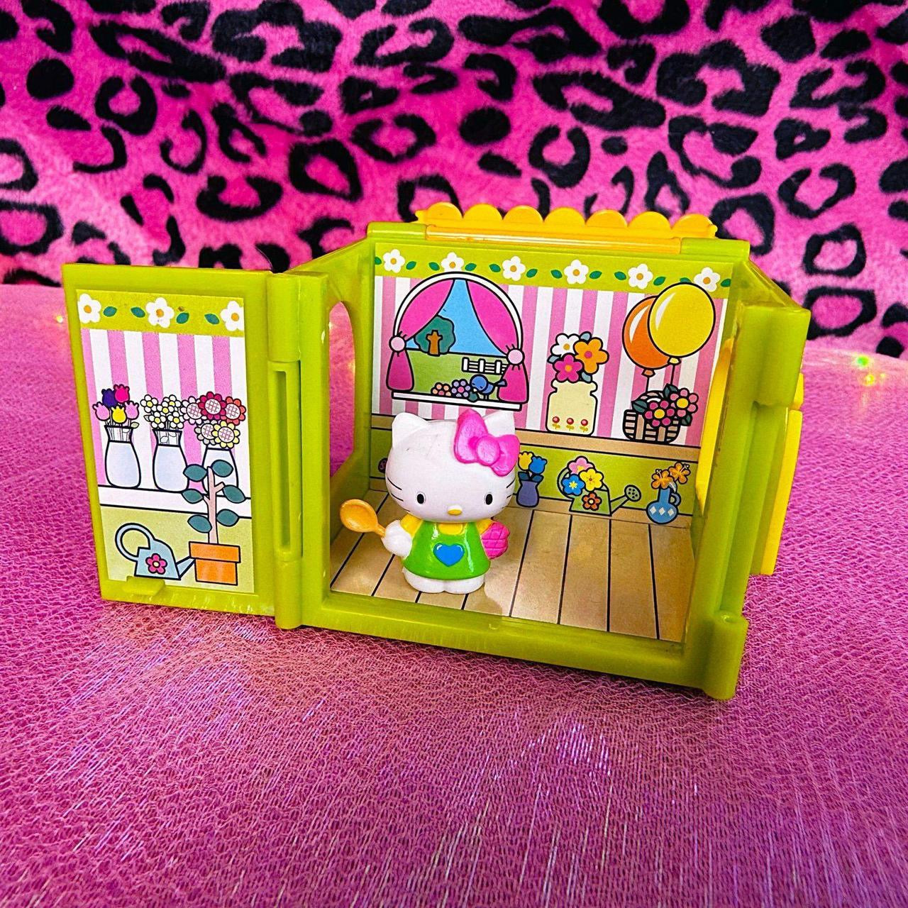 2009 Hello Kitty World Flower Shop Playset