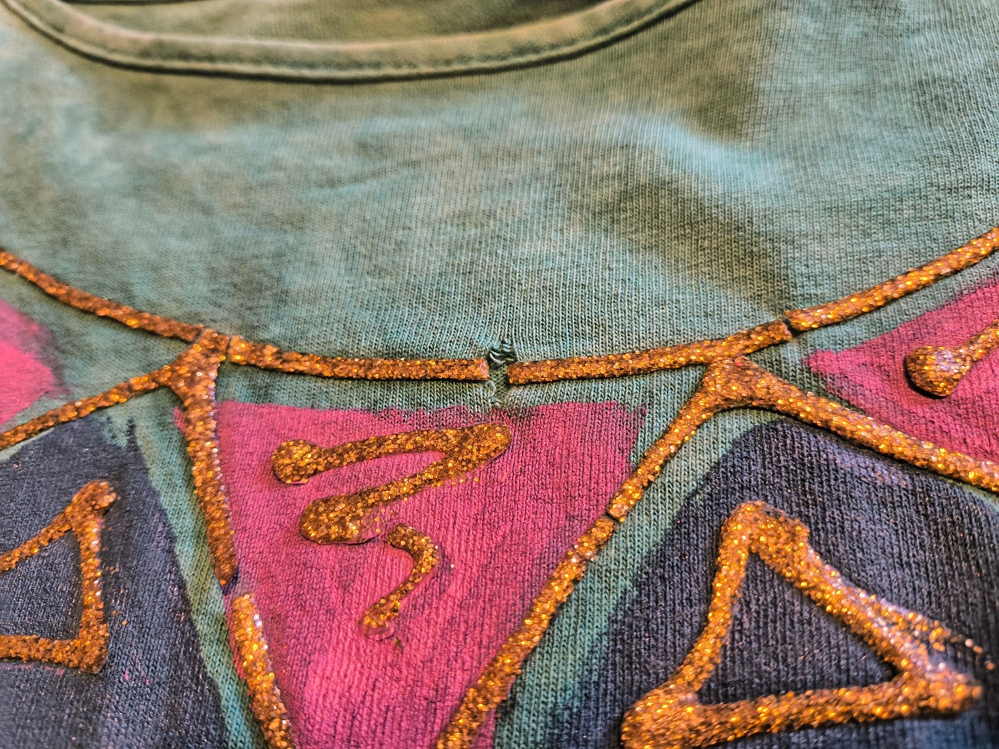 90s Turquoise Tie Dye Feather Shirt