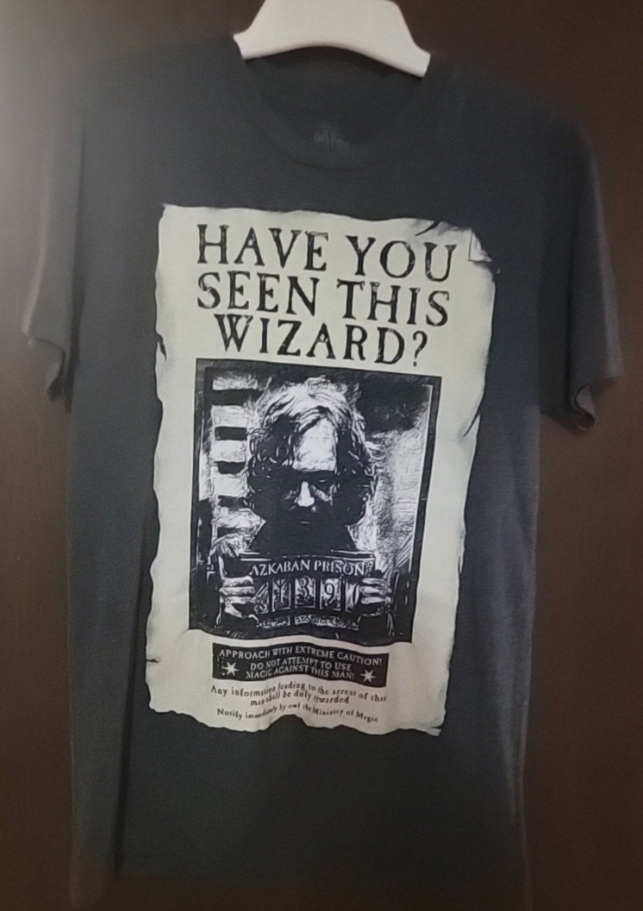 Wizarding World Of Harry Potter Universal Studios Wanted Shirt Womens Size Small