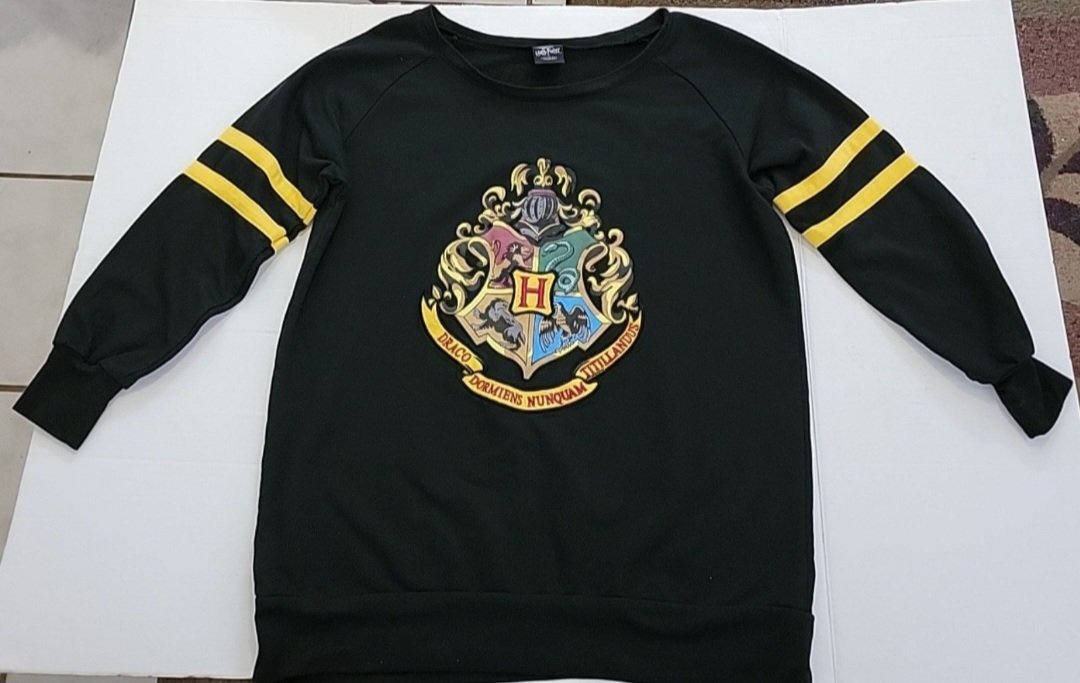 Harry Potter Universal Studios Womens Shirt Size Small Embroidered 3/4 Sleeve