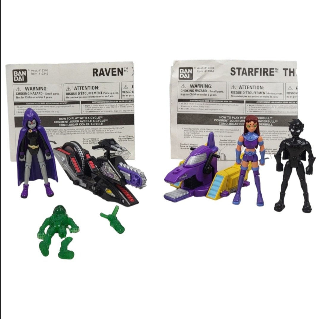 Teen Titans Go Starfire Thunderbull #12344 & Raven X-Cycle #12345 - Bandai 2003 - 1