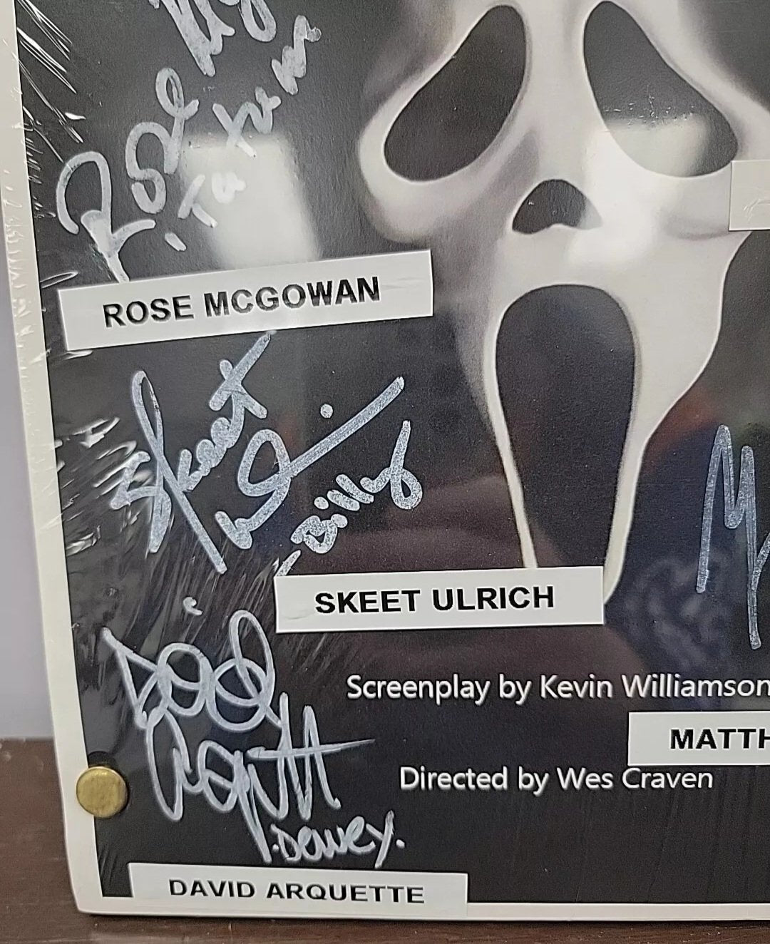 Autographed Scream Movie Script JSA Certified.