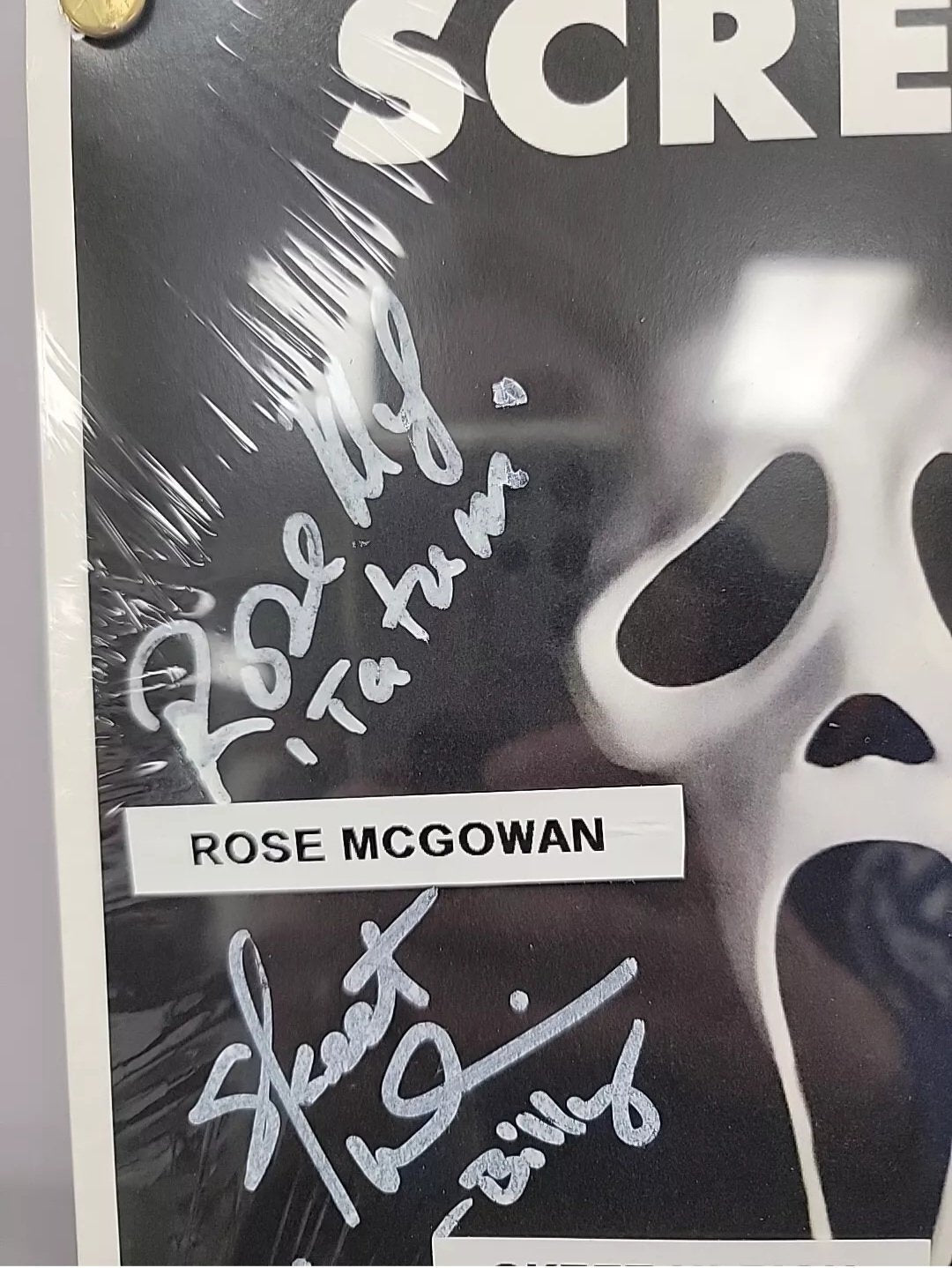 Autographed Scream Movie Script JSA Certified.