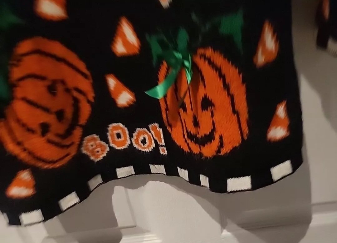 Vintage 90's Halloween Boo Graphic Knit Mockneck Sweater Size Small