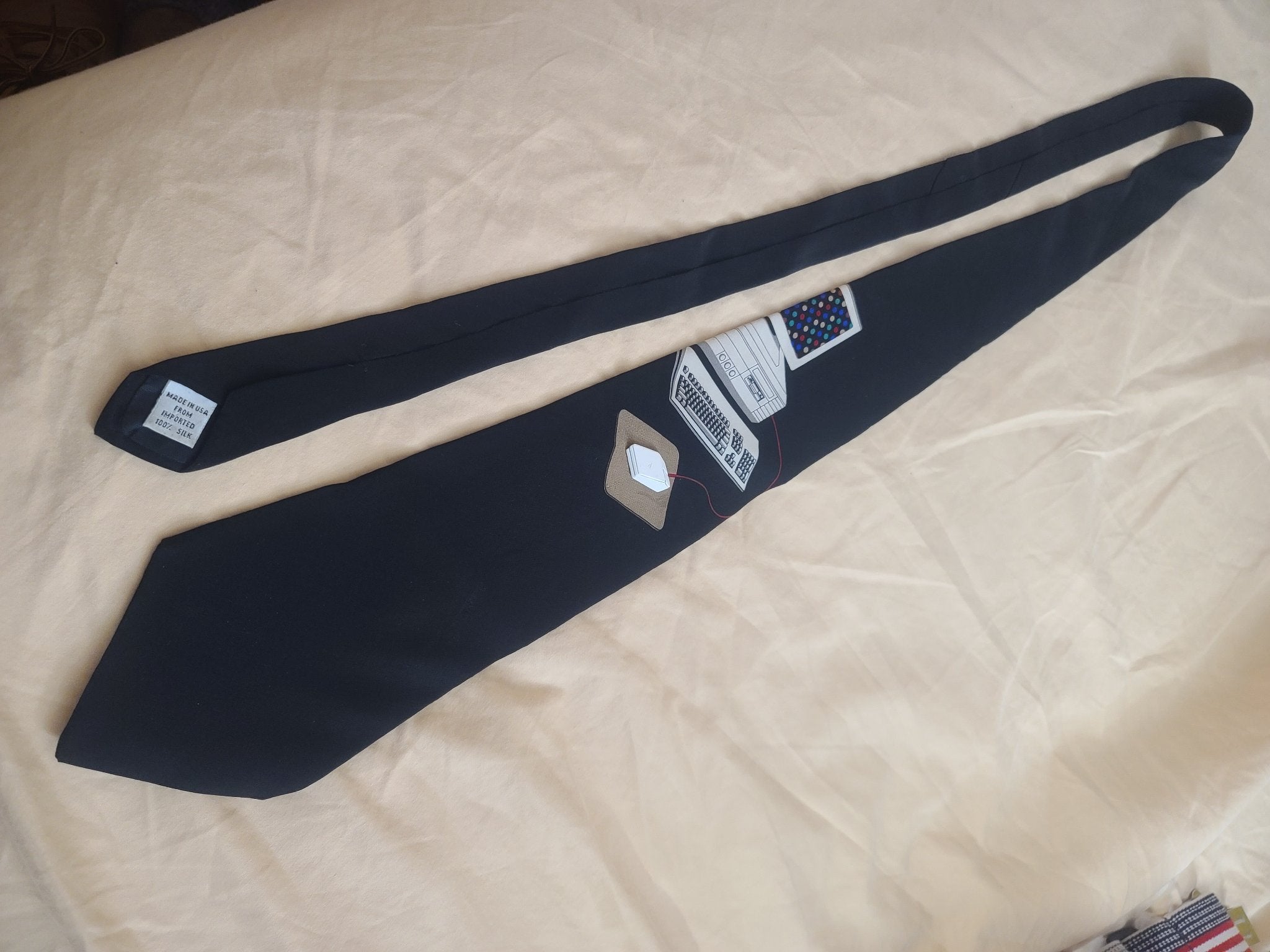 Old-school 90's computer PC neck tie