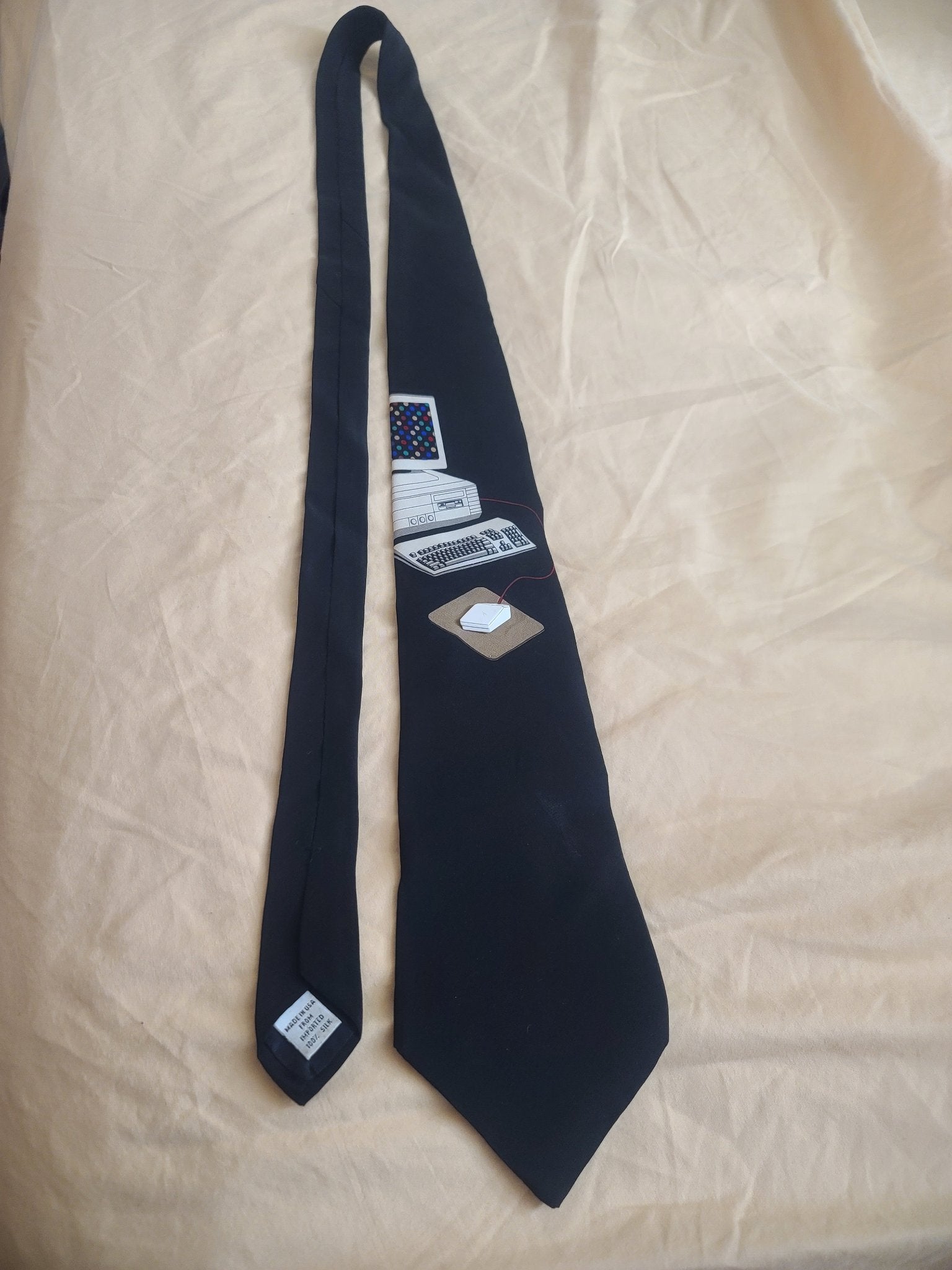 Old-school 90's computer PC neck tie