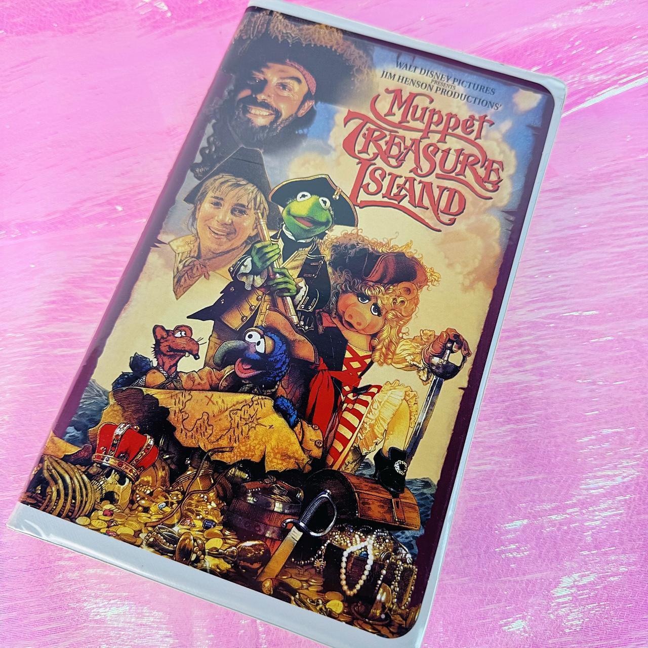 Muppet Treasure Island VHS movie - 90s Disney Clamshell