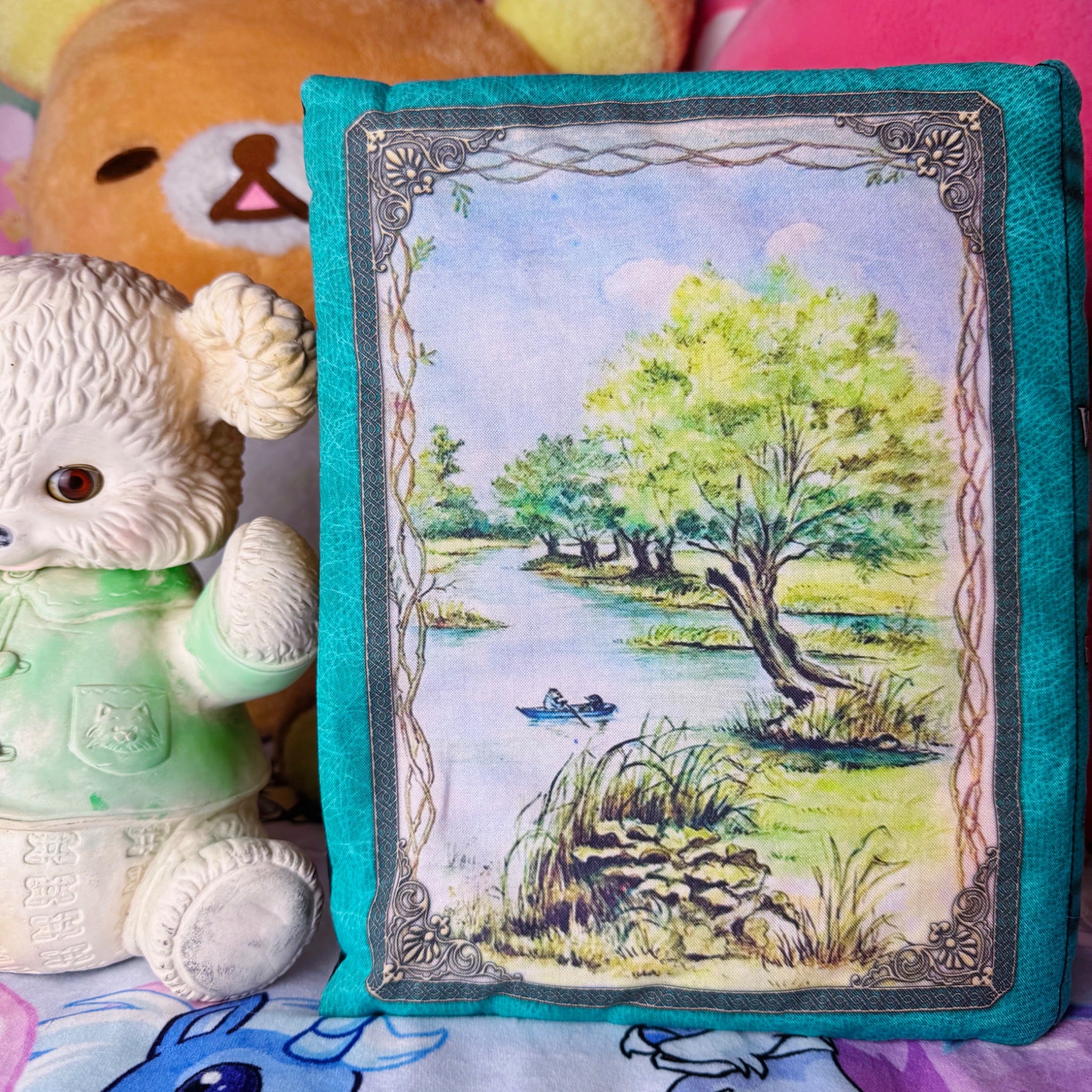 Plush Wind in the Willows Storybook Sculpture