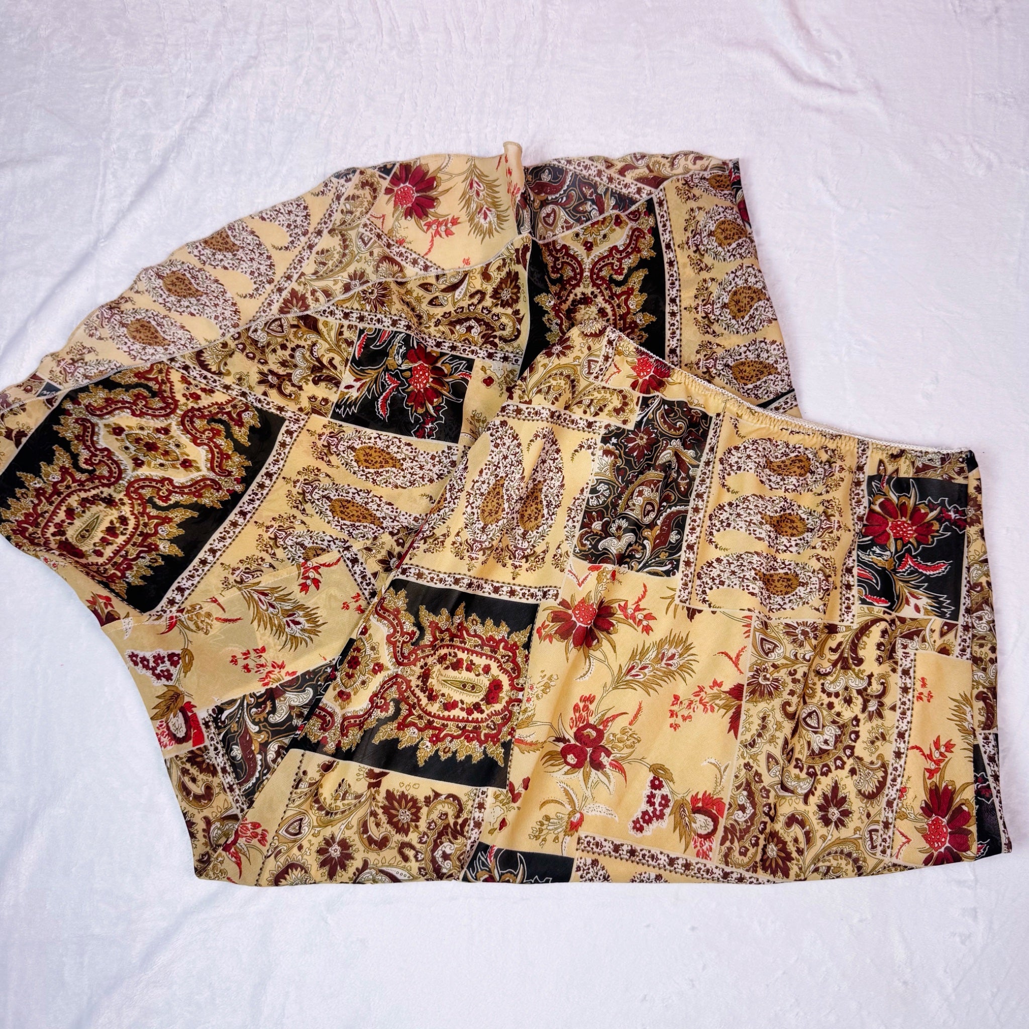 Vintage 90s Patchwork Maxi Skirt – Boho Tapestry Print with Satin Lining