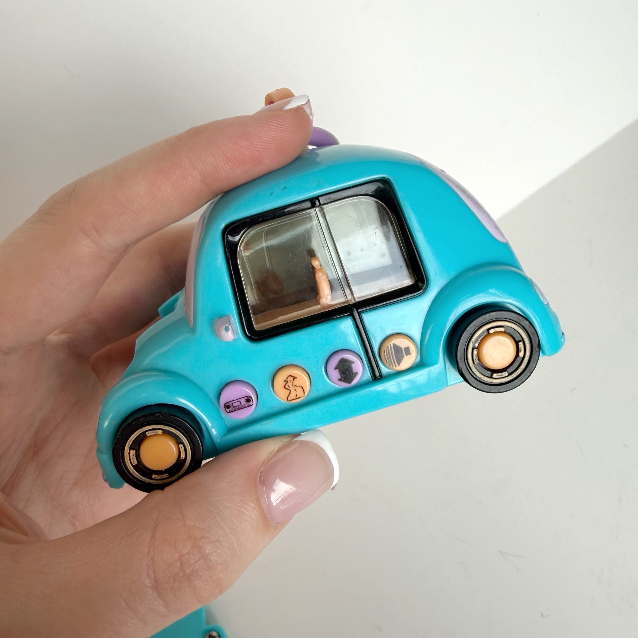 Pixel Chix Road Trippin' Blue Car Interactive Keychain 2005 WORKS Missing Hood