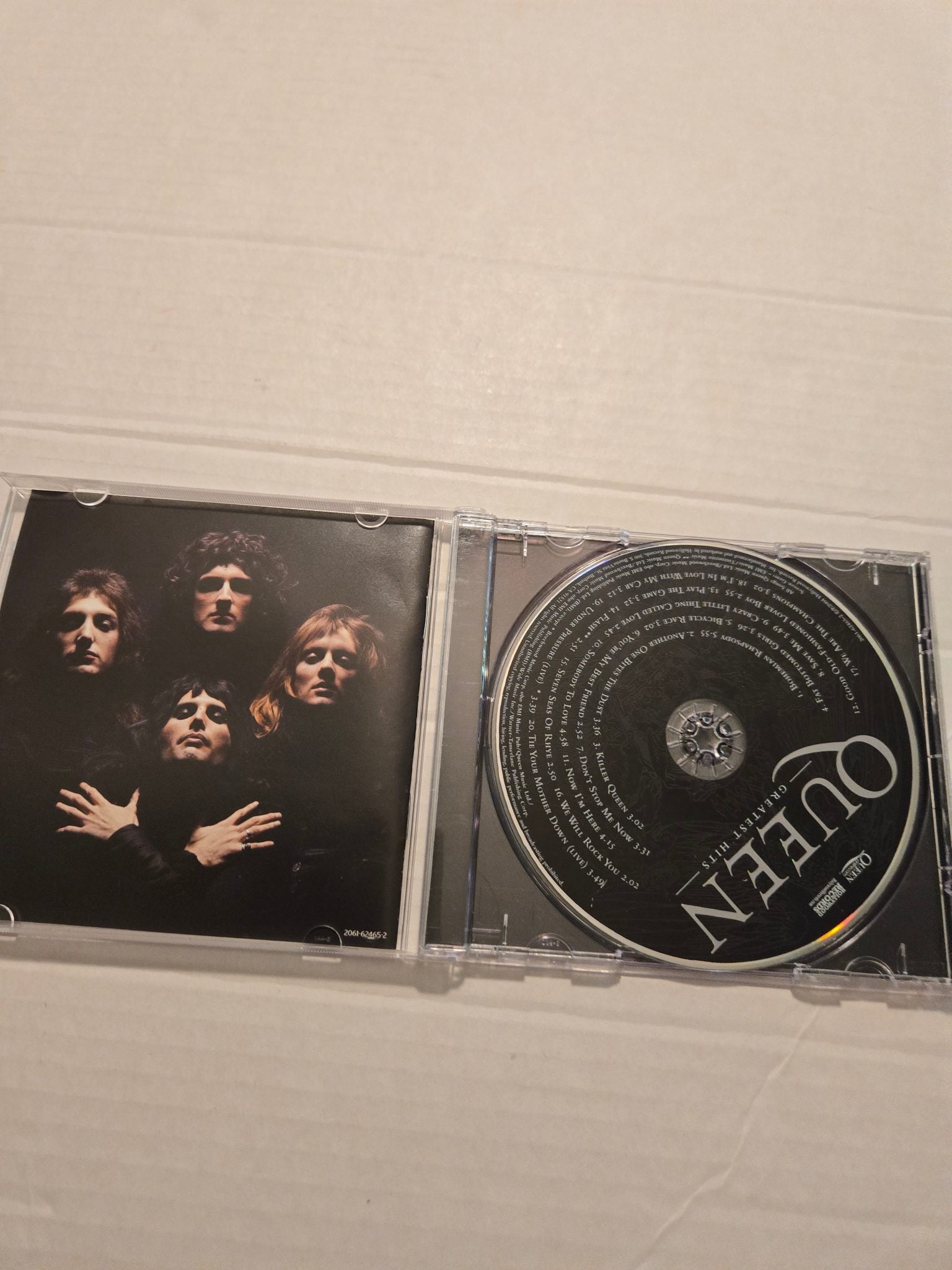 Queen Greatest Hits CD