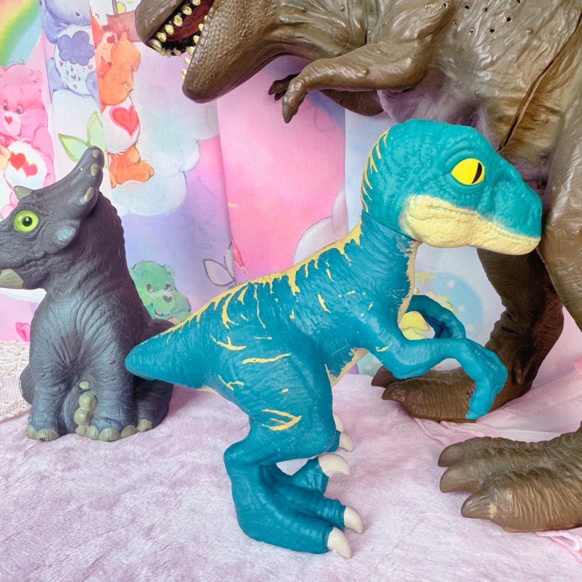 90s Jurassic Park Baby Velociraptor Toy - Action Figures & Collectibles - ThrowbackBuys - Starbunnyvintage