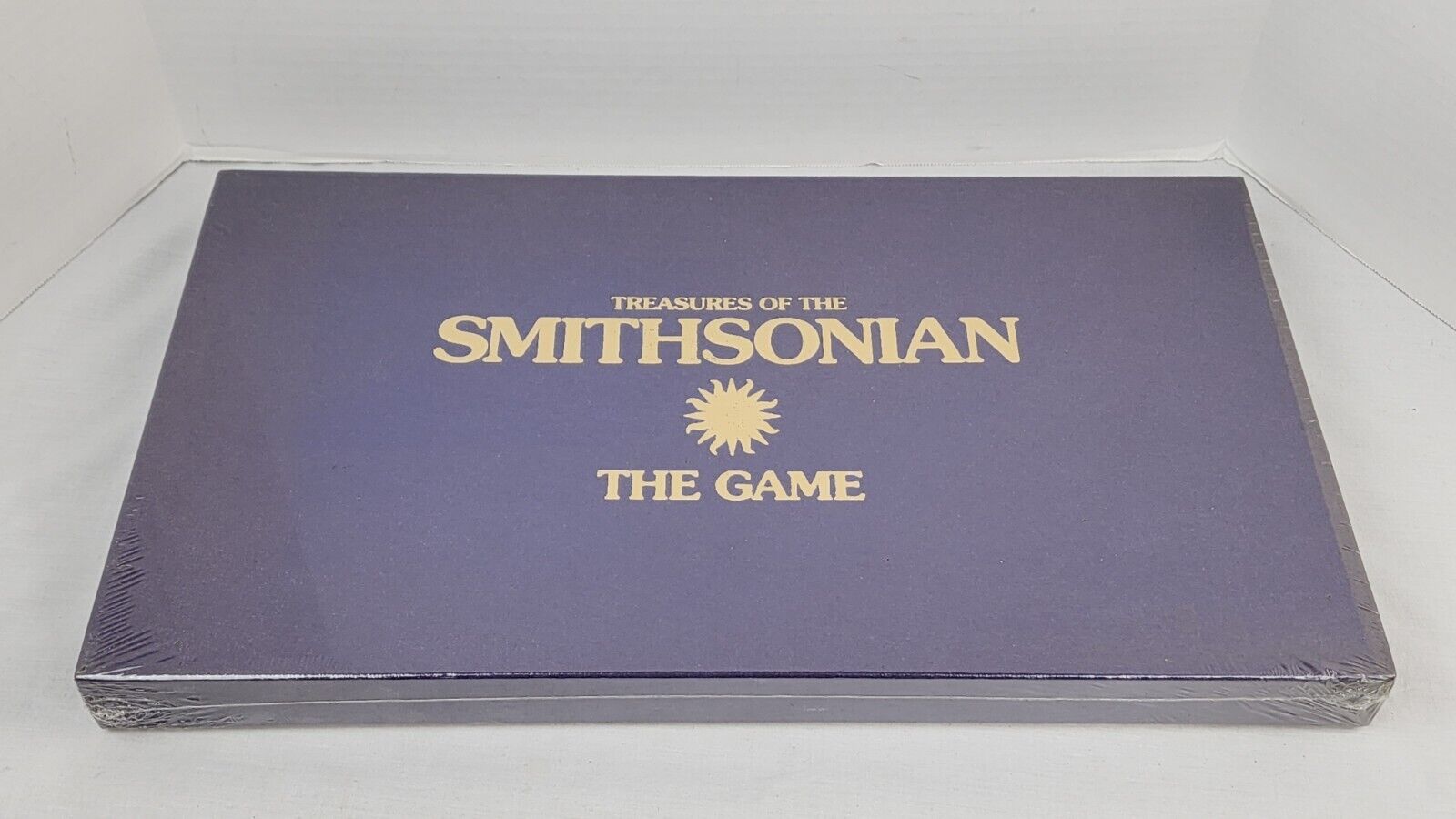 Vintage - Treasures of the Smithsonian The Game, Board Game W/ Joe Louis Pic