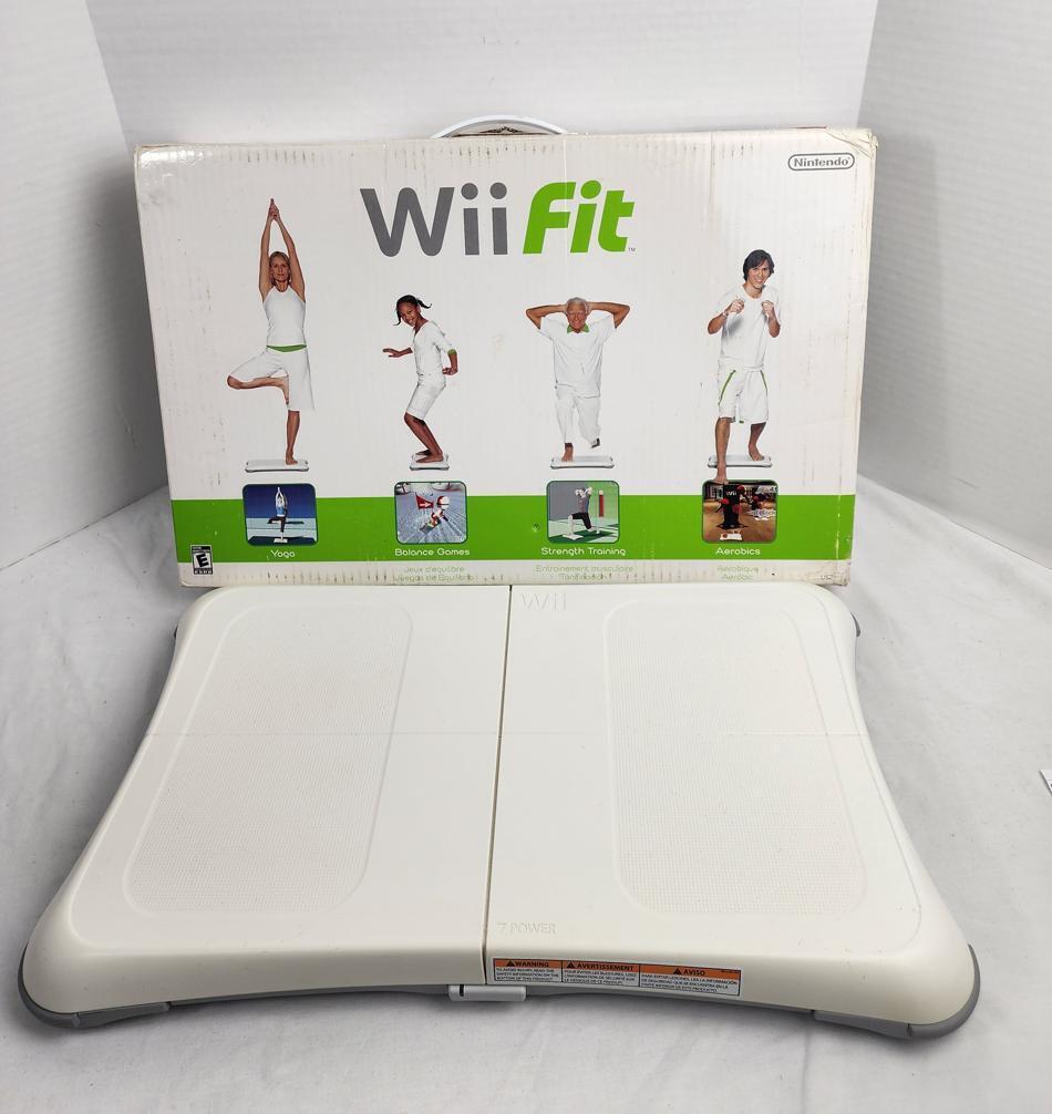 Nintendo Wii Fit Balance Board (RVL R RFNE US2)