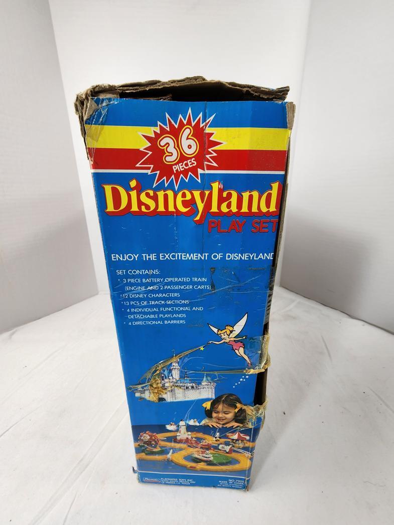 1986 - Playmates Disneyland Play Set - New in Box