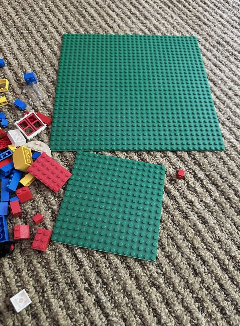 Share Vintage Lego set 527 Basic Building Set 1987