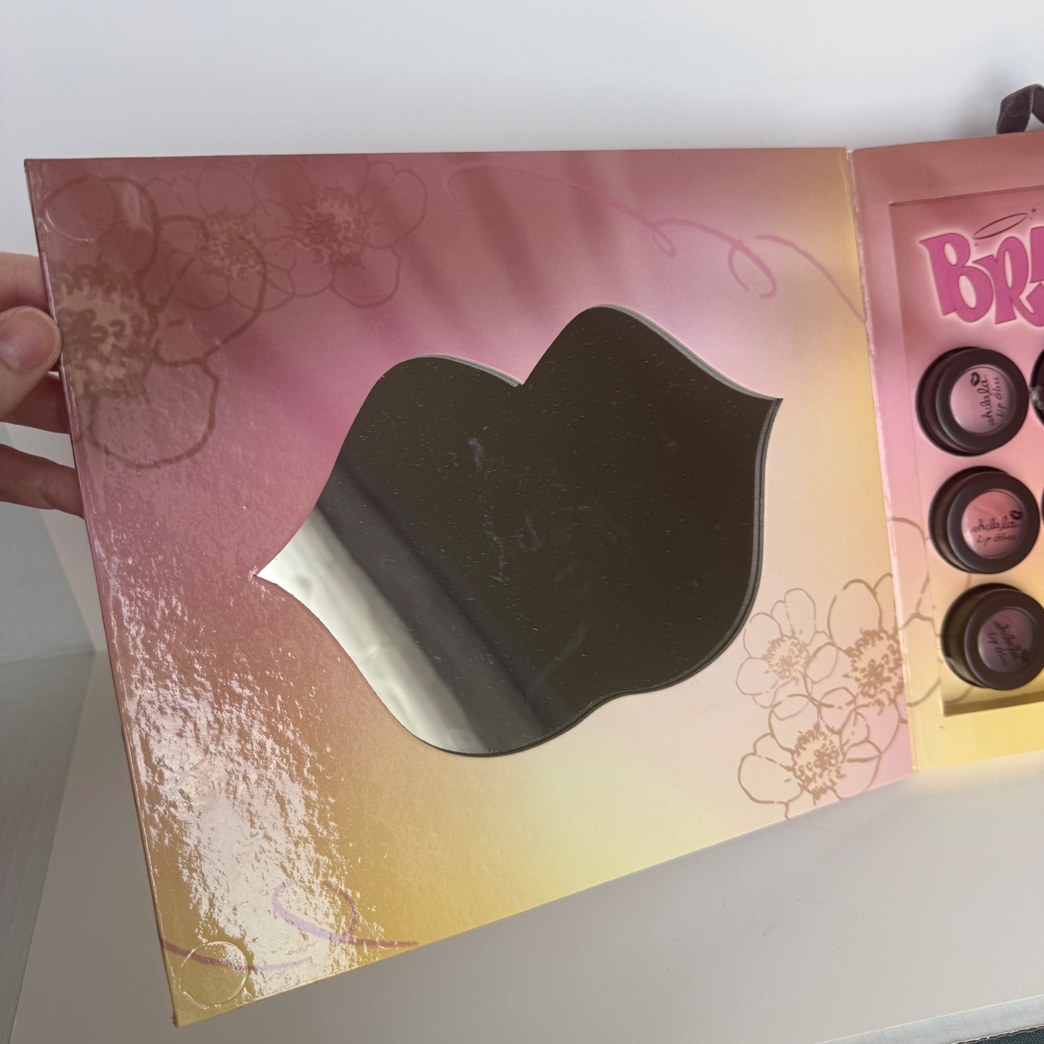 Bratz Ooh La La Makeup Lip Gloss Kit 2005