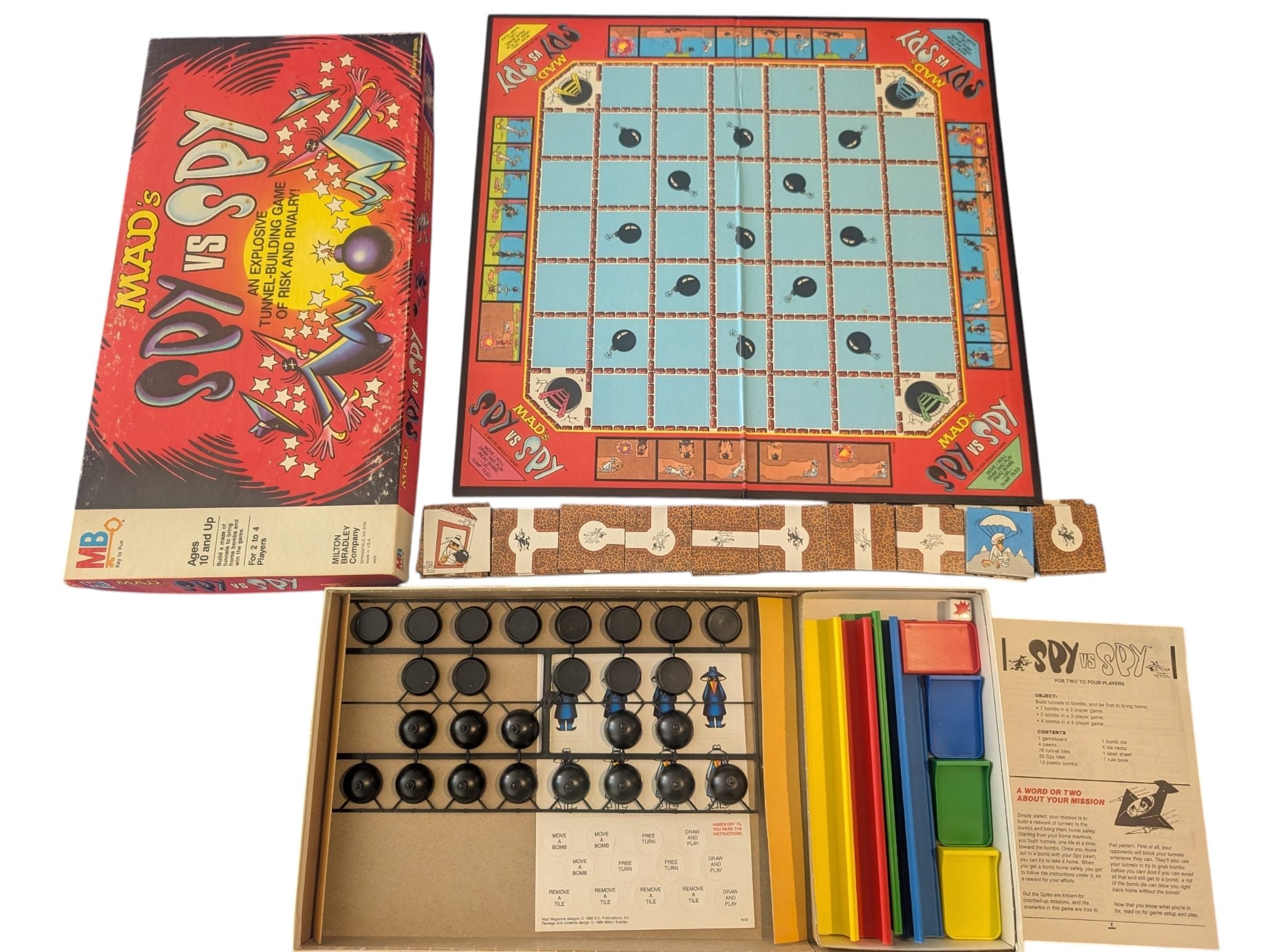 Vintage MAD's Spy vs Spy Boardgame 100% CIB Box - (1986 )