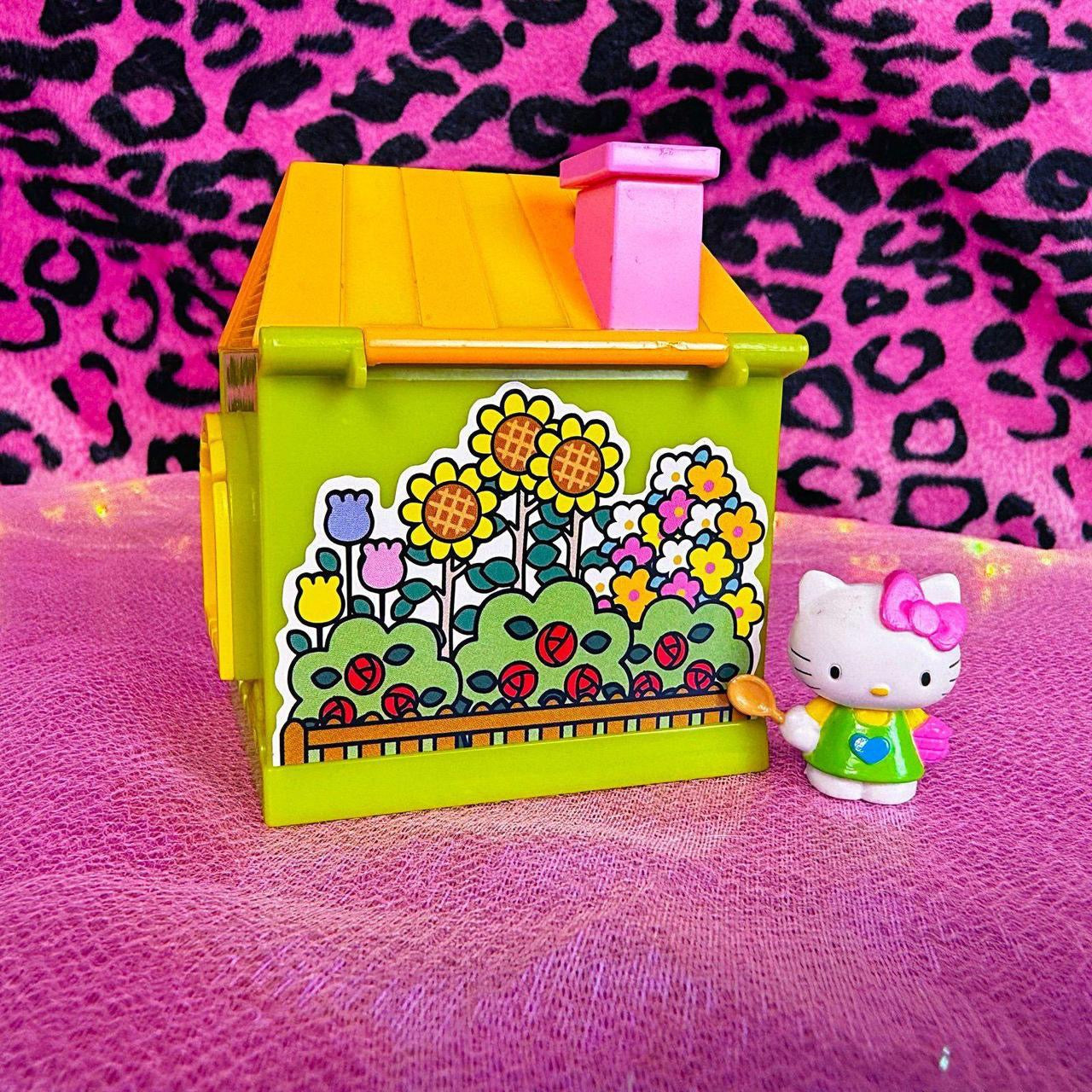 2009 Hello Kitty World Flower Shop Playset