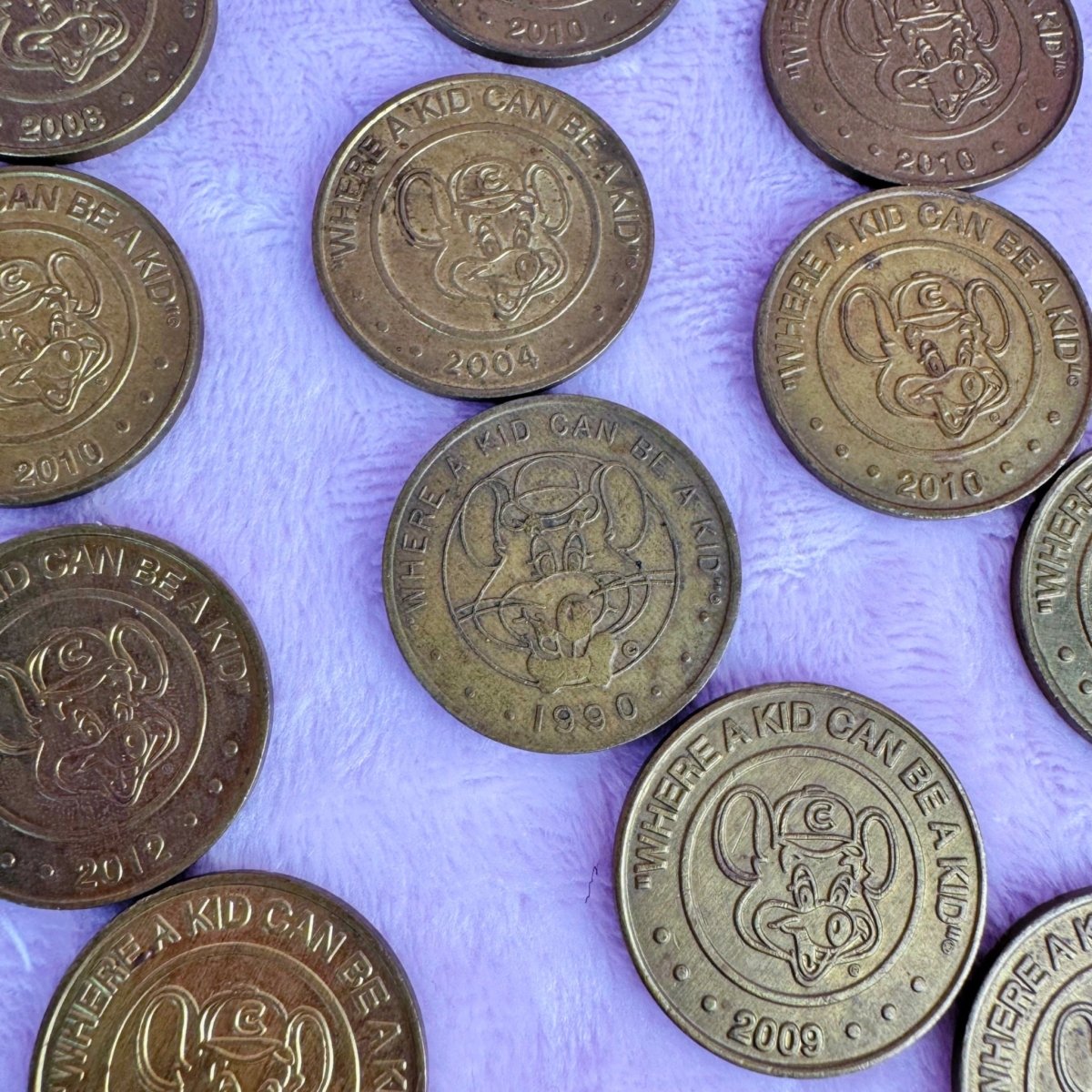 Chuck E Cheese Tokens: Mystery Bundle! 8 Coins - 90s 2000s 2010 Arcade Nostalgia - Collectible Coins - ThrowbackBuys - Starbunnyvintage