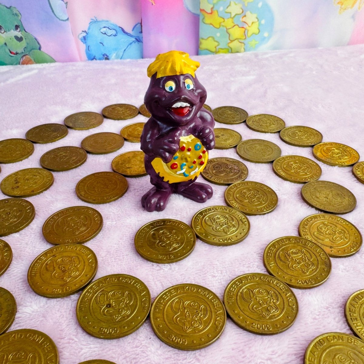 Chuck E Cheese Tokens: Mystery Bundle! 8 Coins - 90s 2000s 2010 Arcade Nostalgia - Collectible Coins - ThrowbackBuys - Starbunnyvintage