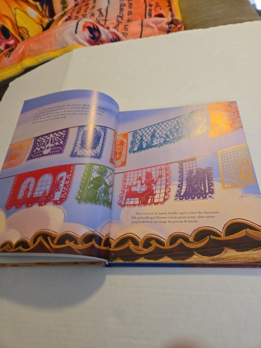 Disney Pixar Coco Edition Platine French Edition Storybook Phidal - Books - ThrowbackBuys - Amanda's Awesome Finds