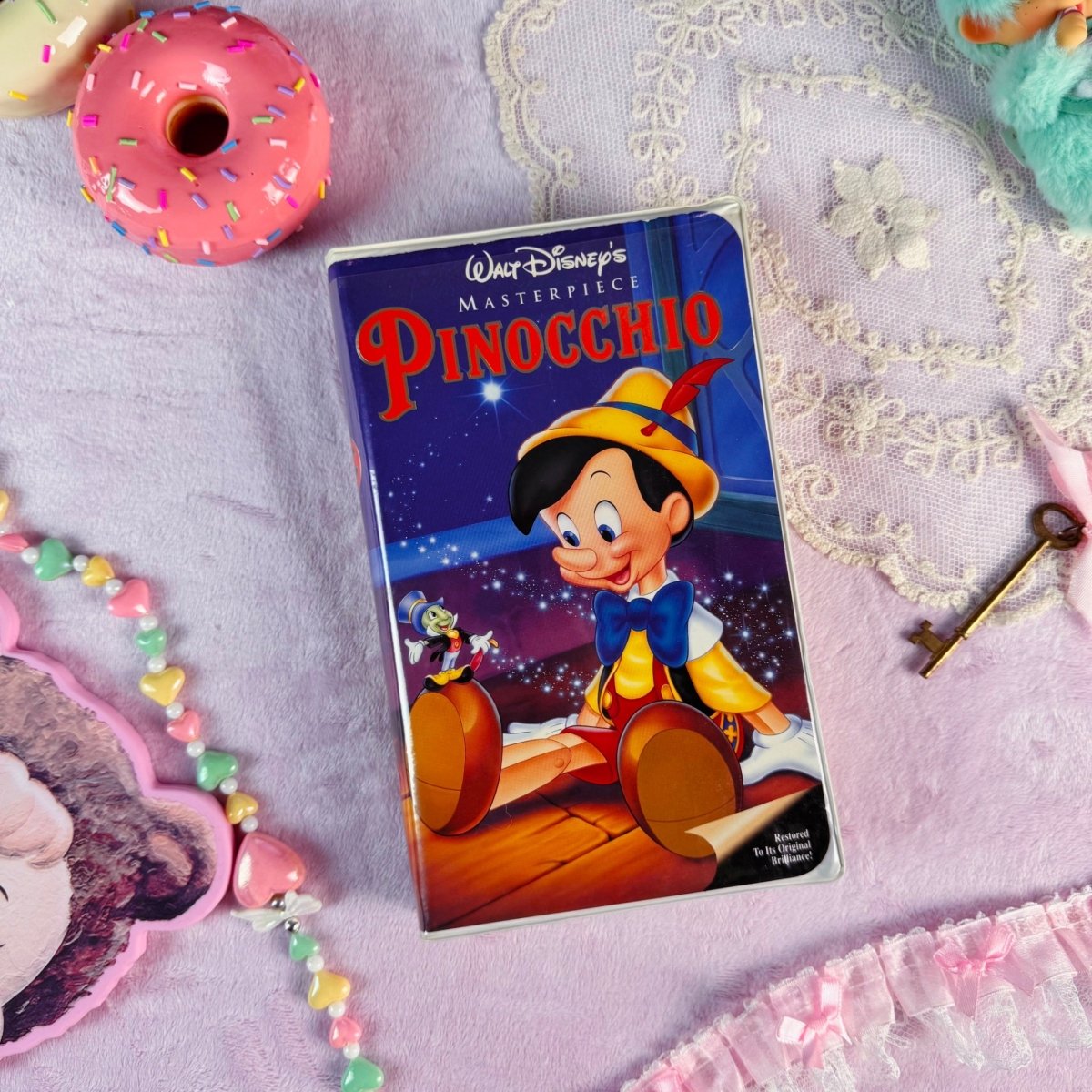 Disney VHS Tape - Pinocchio - Clamshell Movie Vintage 90s Nostalgia - VHS - ThrowbackBuys - Starbunnyvintage