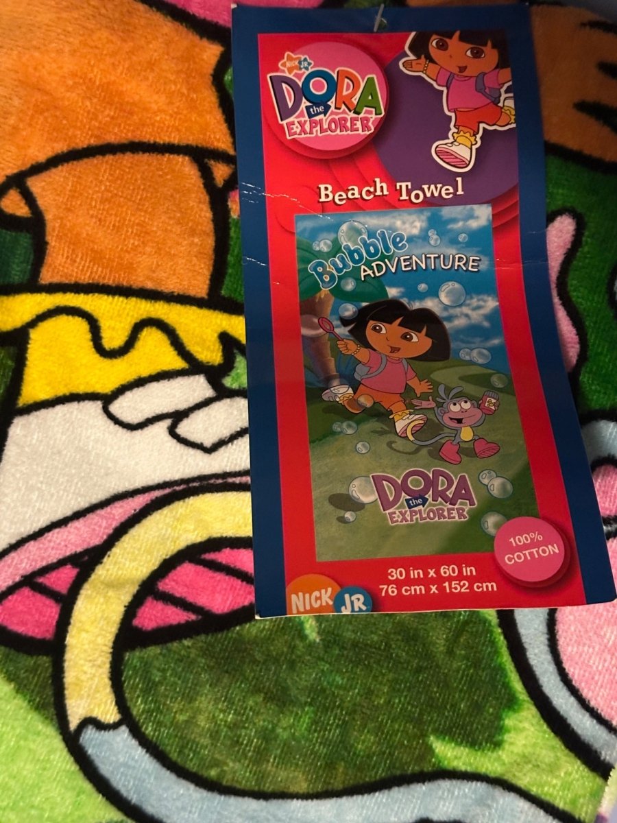 Dora The Explorer "Bubble Adventure" beach towel 2004 - Towels - ThrowbackBuys - Abunnysvintageco