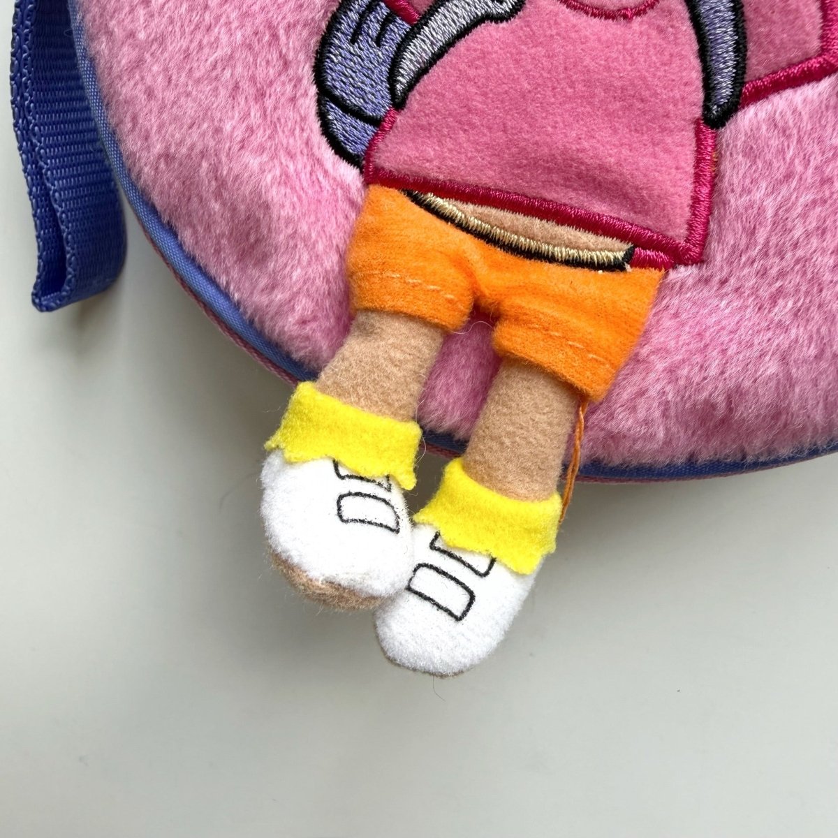 Dora The Explorer CD Case Holder 2004 Nickelodeon - CDs - ThrowbackBuys -NostalgicEpisodes