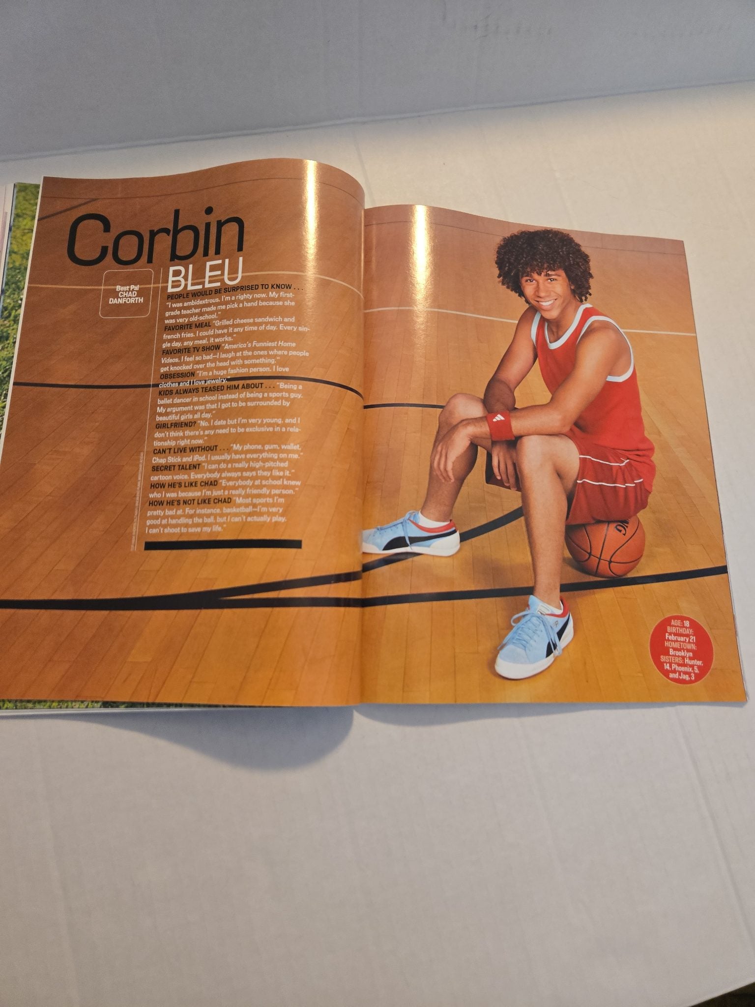 People Magazine Collectors High School Musical 2 Issue 2007 Y2K Vintage