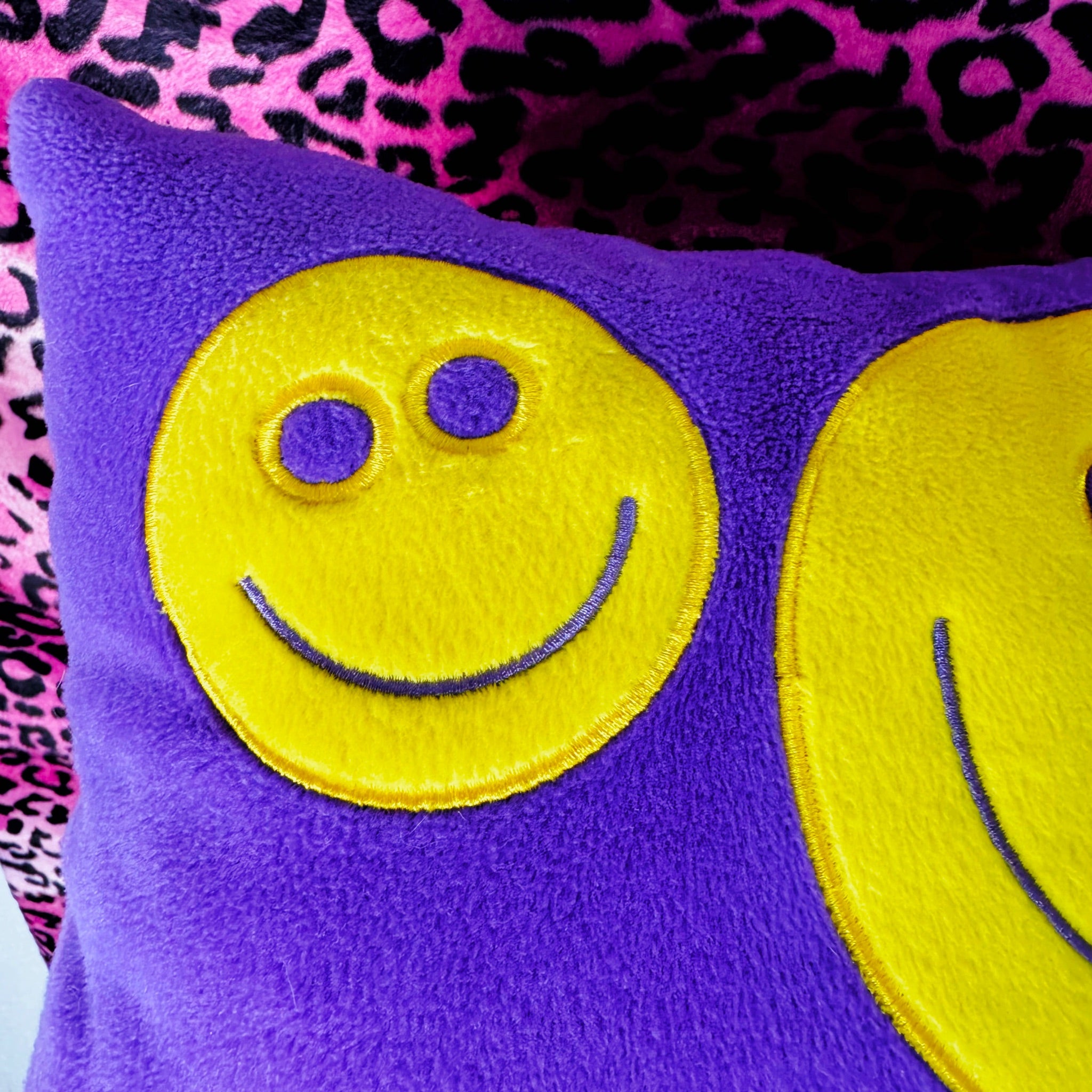 Vintage Y2K Purple Smiley Face Throw Pillow