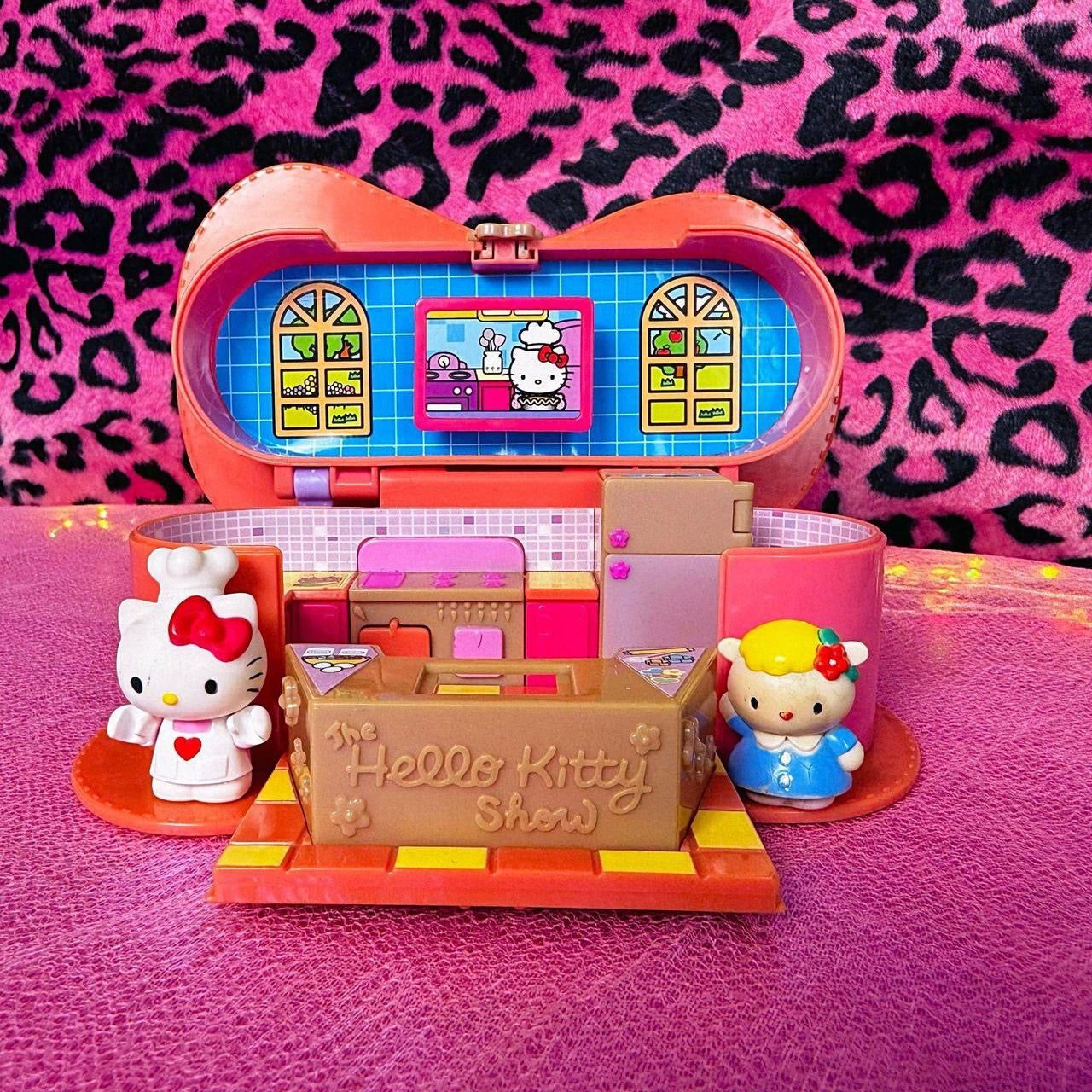 2009 Hello Kitty Cooking Playset Compact