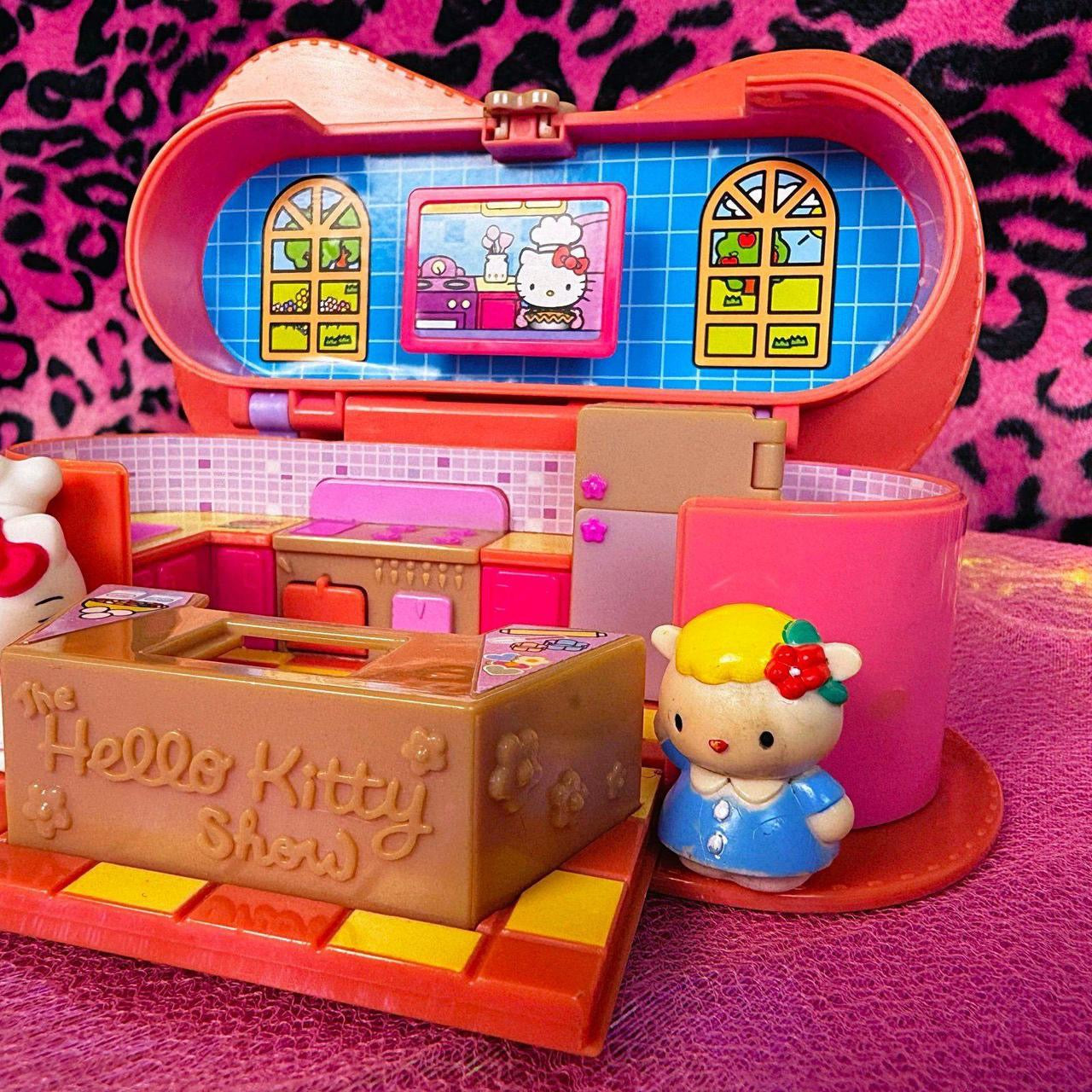 2009 Hello Kitty Cooking Playset Compact