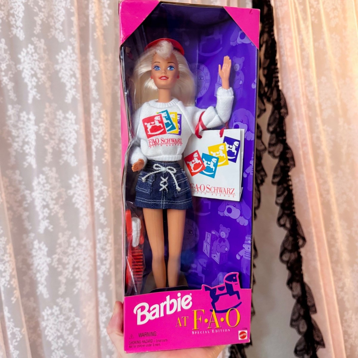 FAO Schwarz Barbie – Vintage 1995 Special Edition Doll - Dolls - ThrowbackBuys - Starbunnyvintage