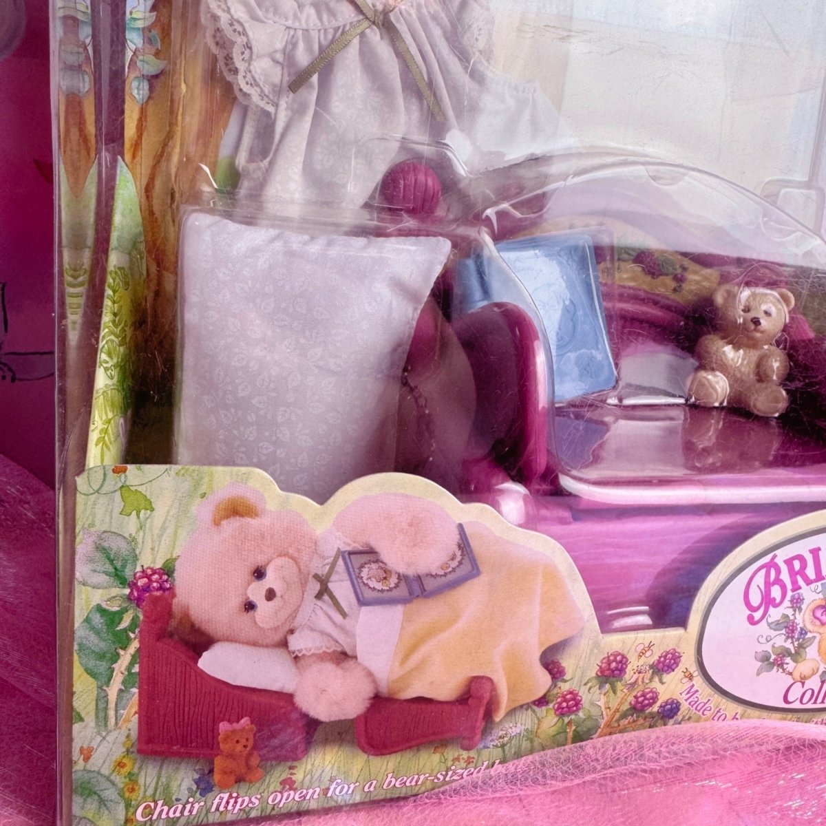 Fisher Price Briarberry Bears Collection - Sofa Bed Playset - Action Figures & Collectibles - ThrowbackBuys - Starbunnyvintage