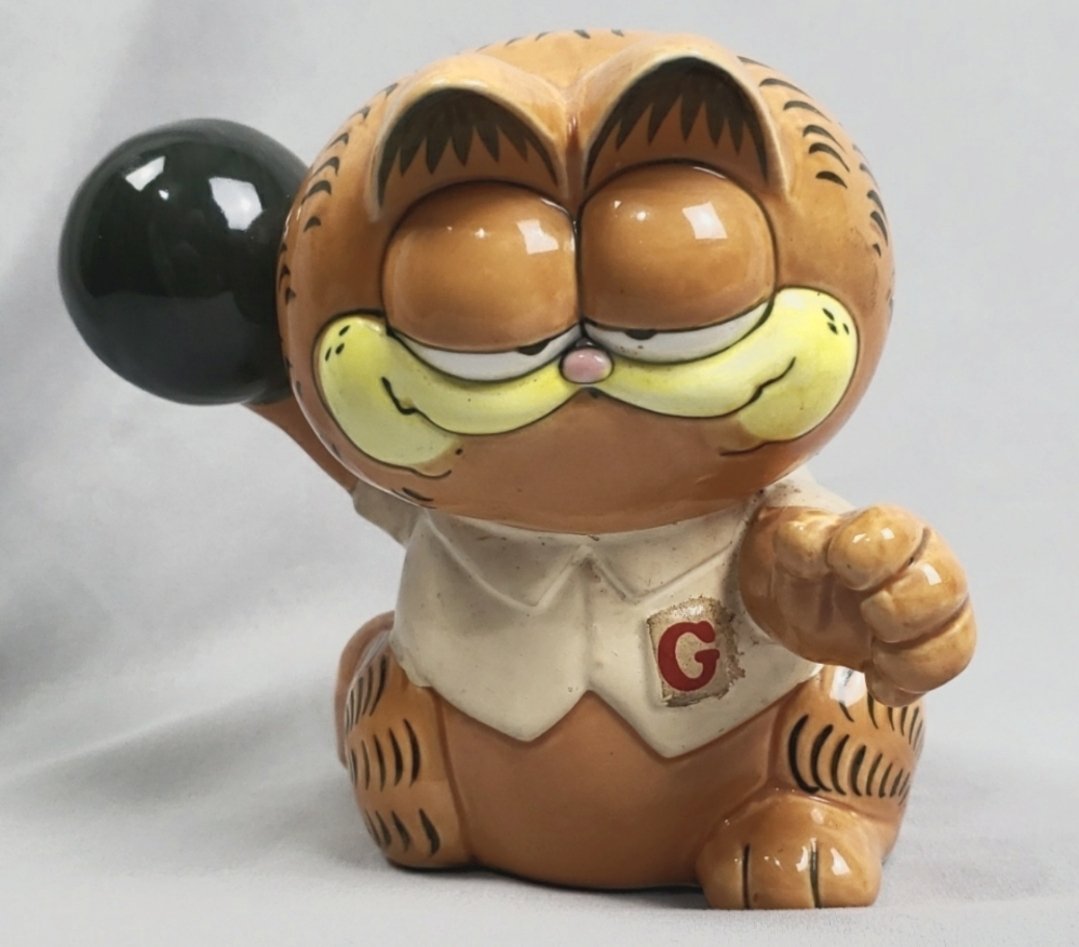 Garfield bowling bank - Action Figures & Collectibles - ThrowbackBuys - Eclecticcherryreseller