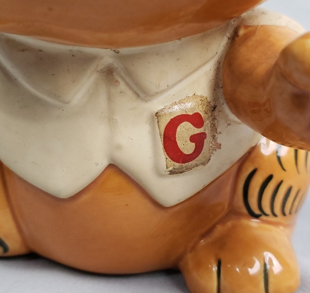 Garfield bowling bank - Action Figures & Collectibles - ThrowbackBuys - Eclecticcherryreseller
