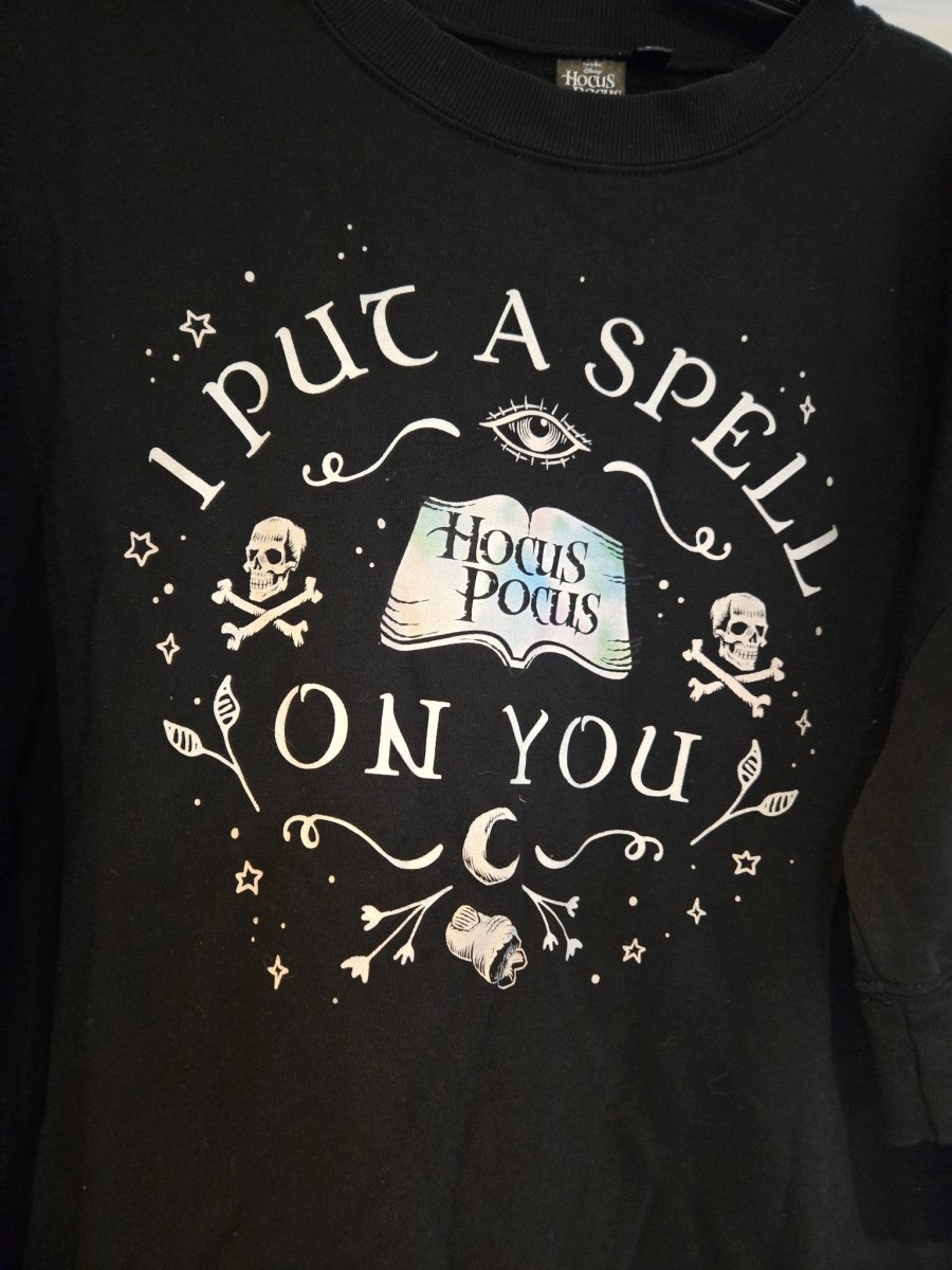 Hocus Pocus I Put A Spell On You Shirt Women's Size Medium - Shirts - ThrowbackBuys - Amanda's Awesome Finds