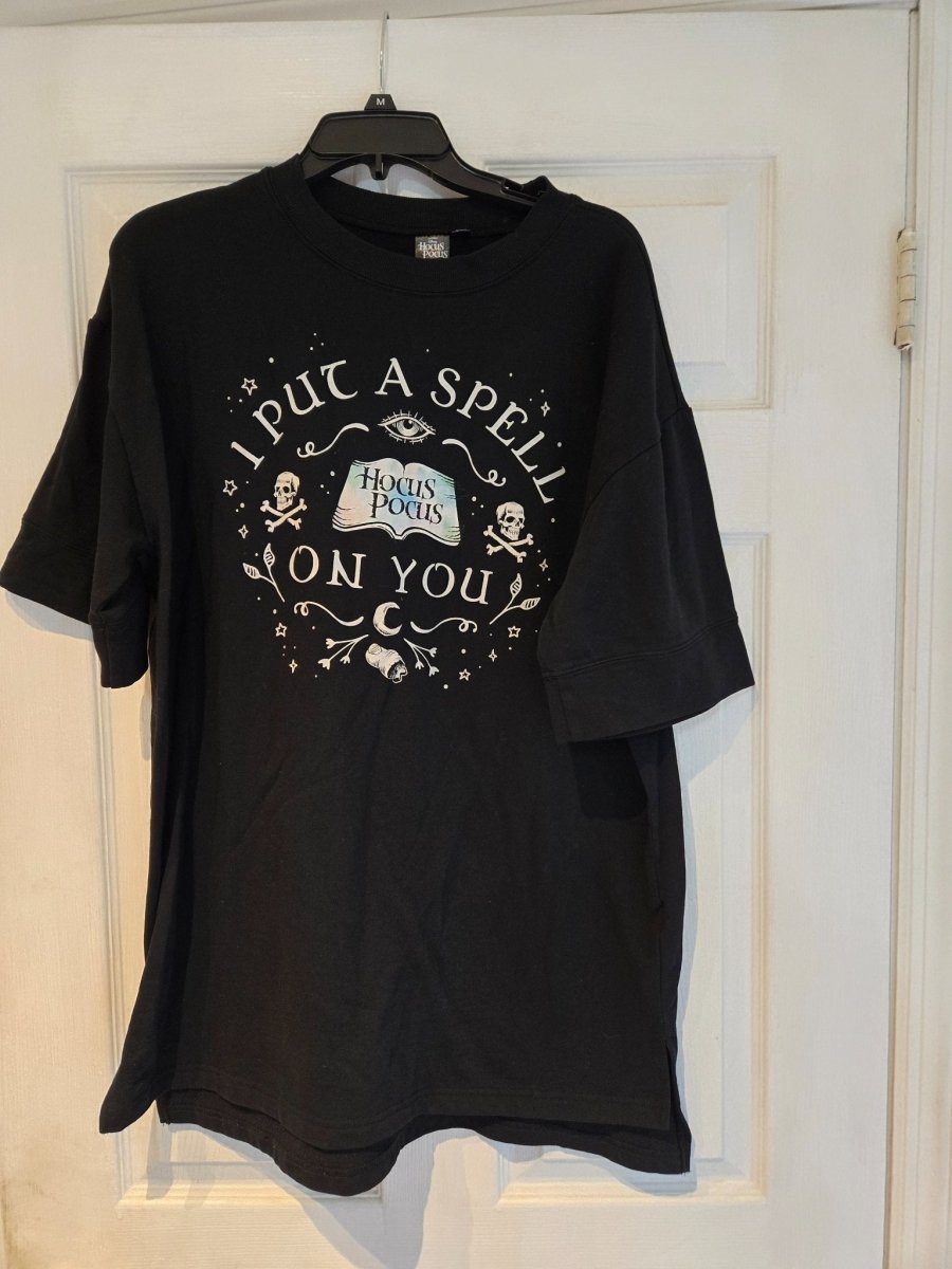 Hocus Pocus I Put A Spell On You Shirt Women's Size Medium - Shirts - ThrowbackBuys - Amanda's Awesome Finds