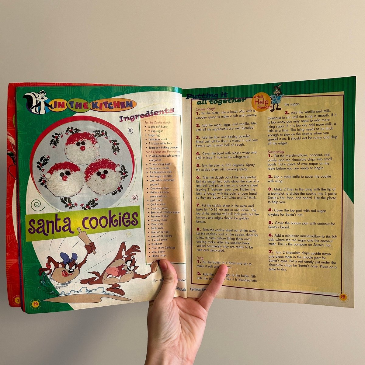 Looney Tunes Crafty Kids Christmas Projects Book 2000 Vintage - Memorabilia - ThrowbackBuys - NostalgicEpisodes