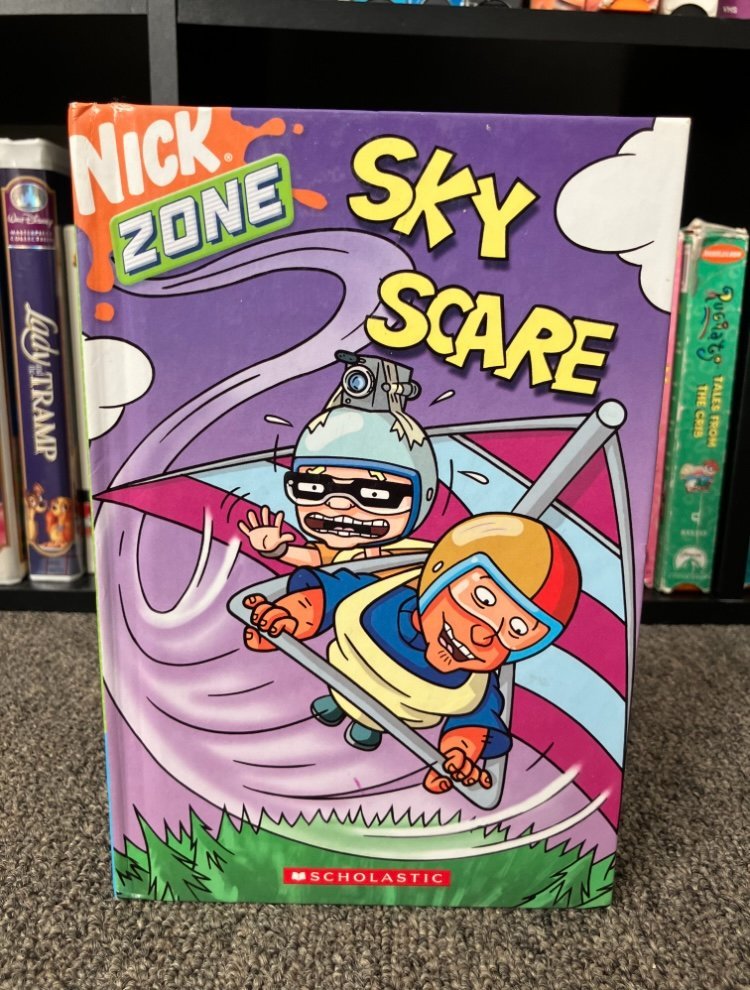 Nickelodeon (Nick Zone) Rocket Power "Sky Scare" Hardcover Book - Books - ThrowbackBuys - The Rickstalgia Shop