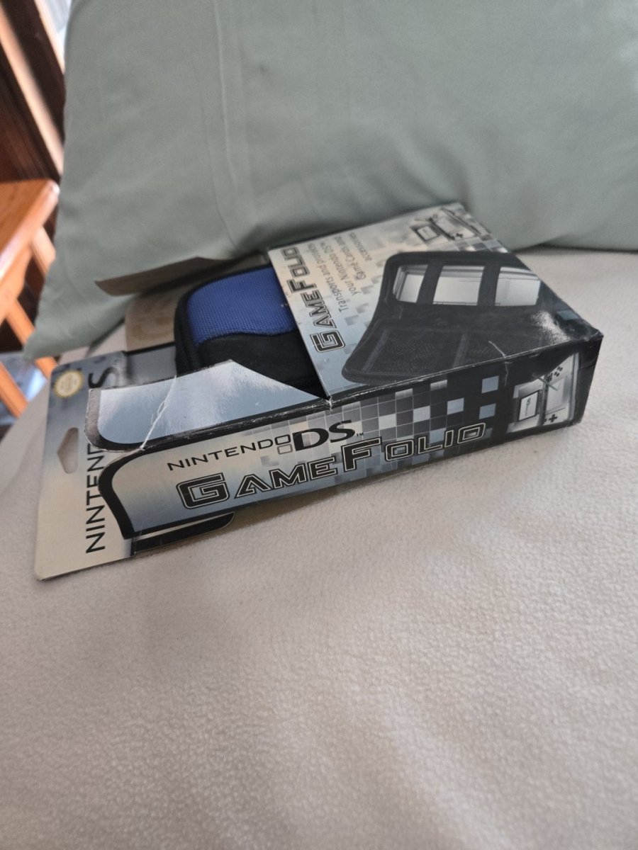 Nintendo DS Game Folio Case - Video Game Accessories - ThrowbackBuys - Amanda's Awesome Finds