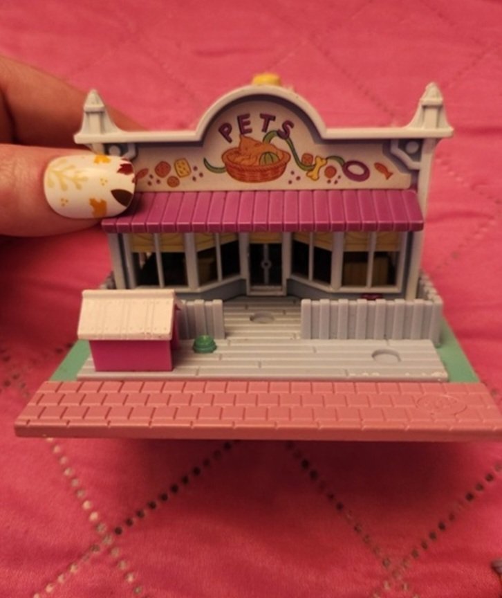 Polly Pocket Pet Store 1993 Playset - Collectible Toys - ThrowbackBuys - Forevertreasuresthrift
