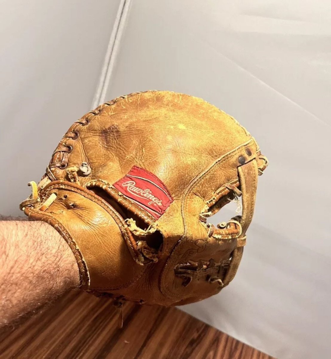 Rawlings Claw TM80 “The Trapper” Baseball Glove Vintage Smokey Joe Cunningham - Sports Memorabilia - ThrowbackBuys - Raybar121