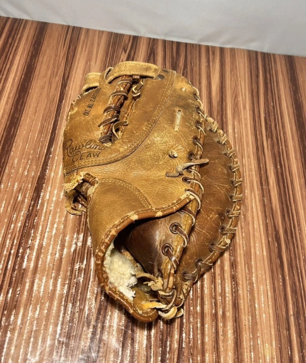 Rawlings Claw TM80 “The Trapper” Baseball Glove Vintage Smokey Joe Cunningham - Sports Memorabilia - ThrowbackBuys - Raybar121
