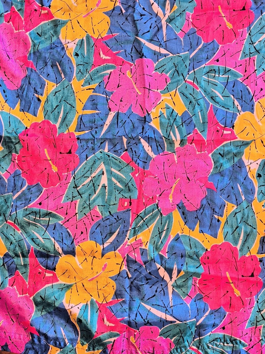 Retro Floral Tank Top - Tank Tops - ThrowbackBuys - Shiznit