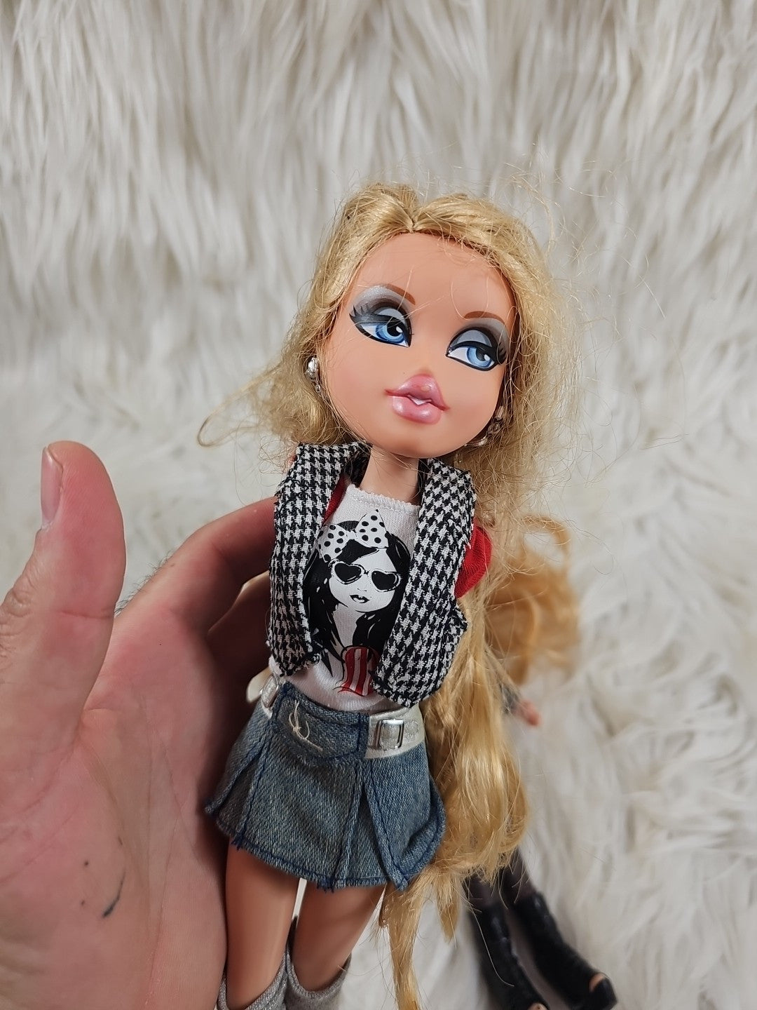 2010 - Bratz CLOE Doll LET'S TALK  MGA 10th Anniversary And Bratz Style It! Jaylen