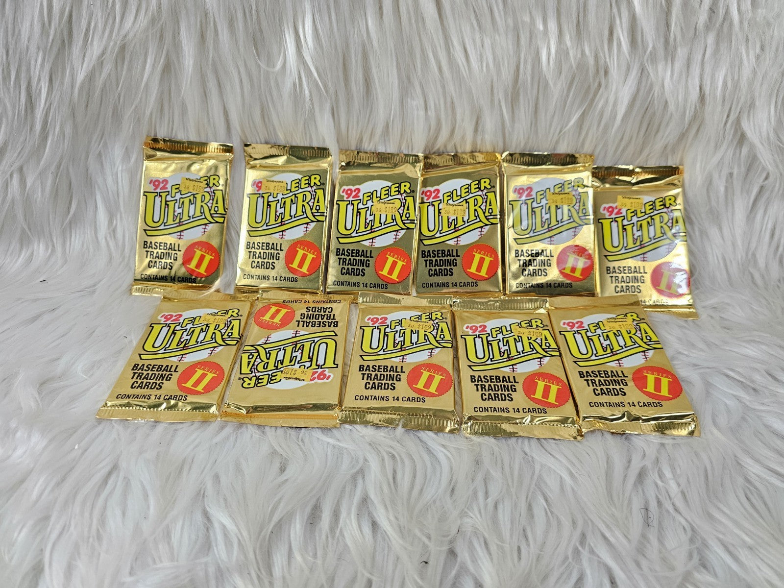1992 Fleer Ultra Baseball Series 2 Pack - 14 Cards per pack. (Qty. 11)Â