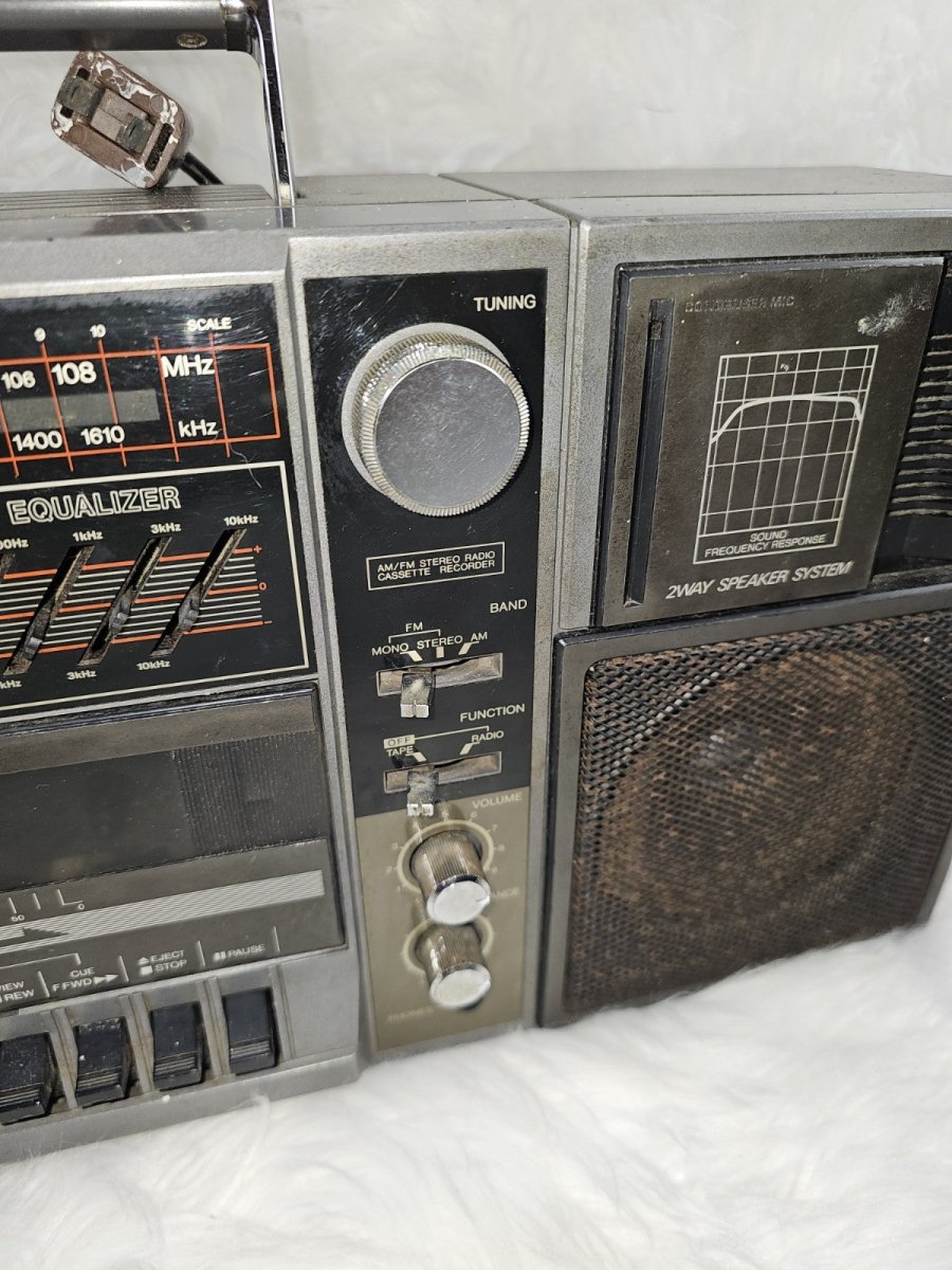 Sears SR 3000 Series Model 564.21932450 Boombox Cassette AM/FM Stereo - Portable Audio - ThrowbackBuys - The Thrifty Gypsyy Shop